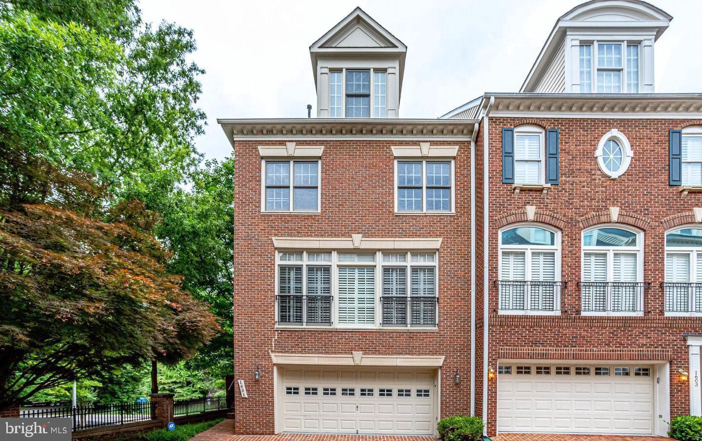 HUNTING RIDGE - Residential Lease