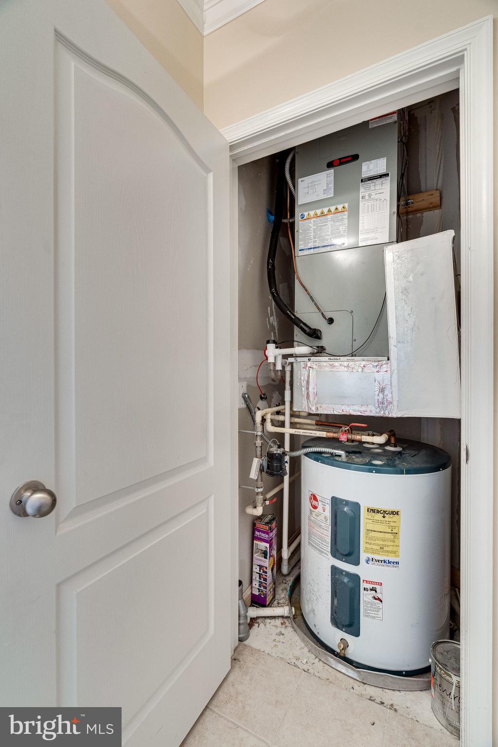 MERCER PARK CONDOMINIUM - Residential