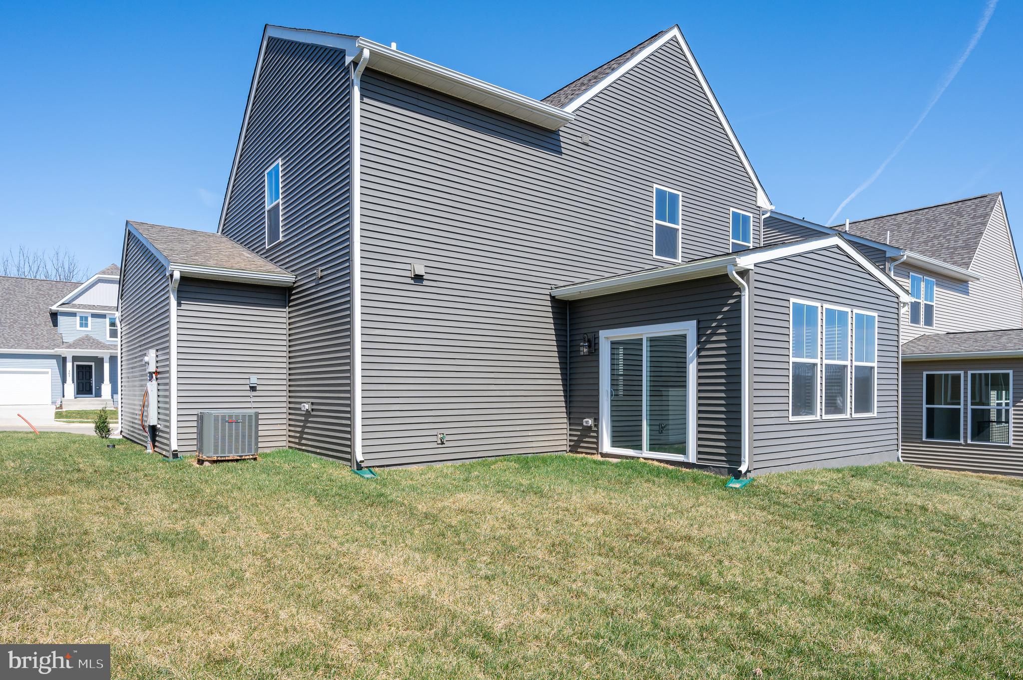 PRESIDENTS POINTE - Residential Lease