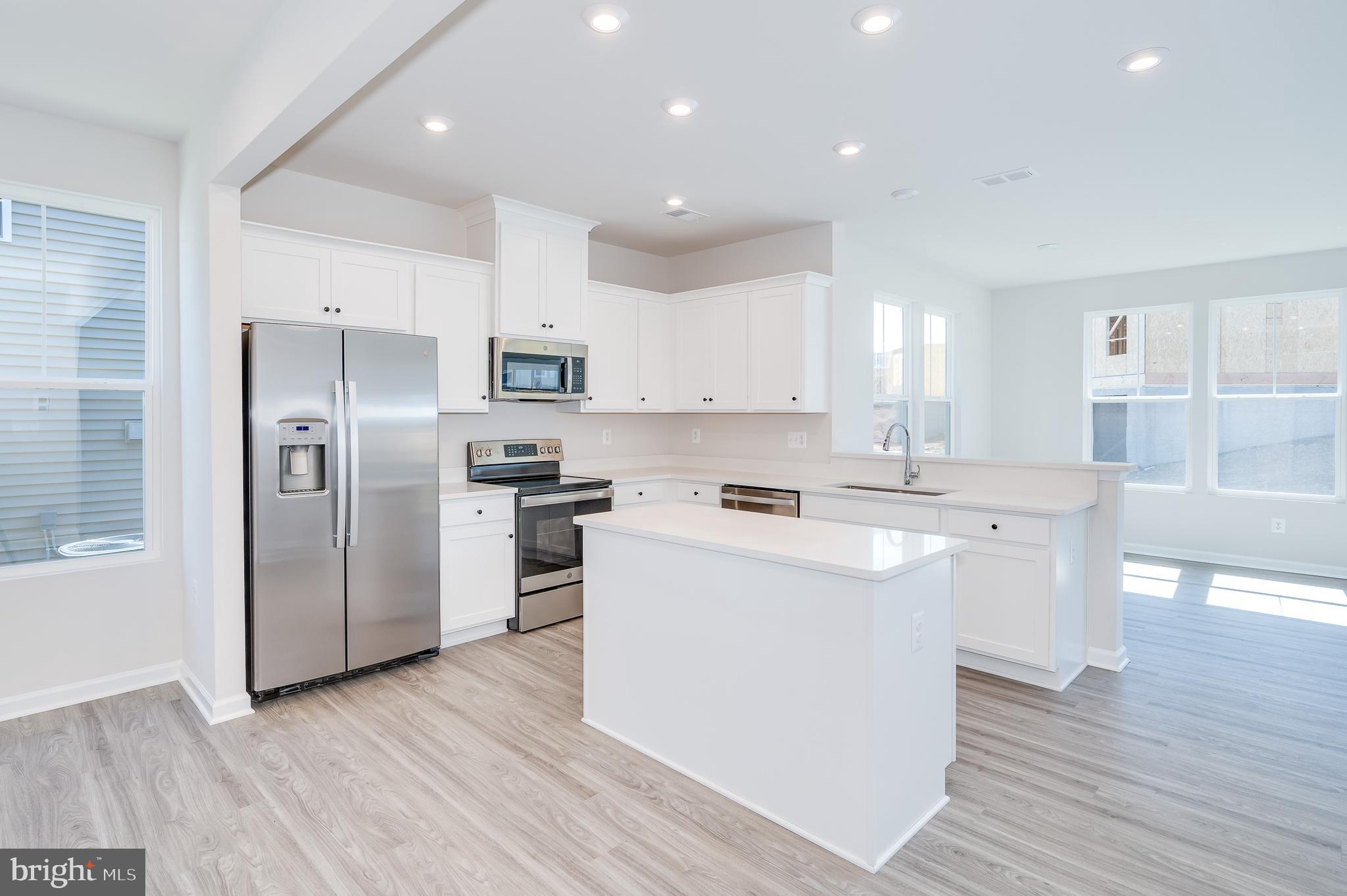 PRESIDENTS POINTE - Residential Lease