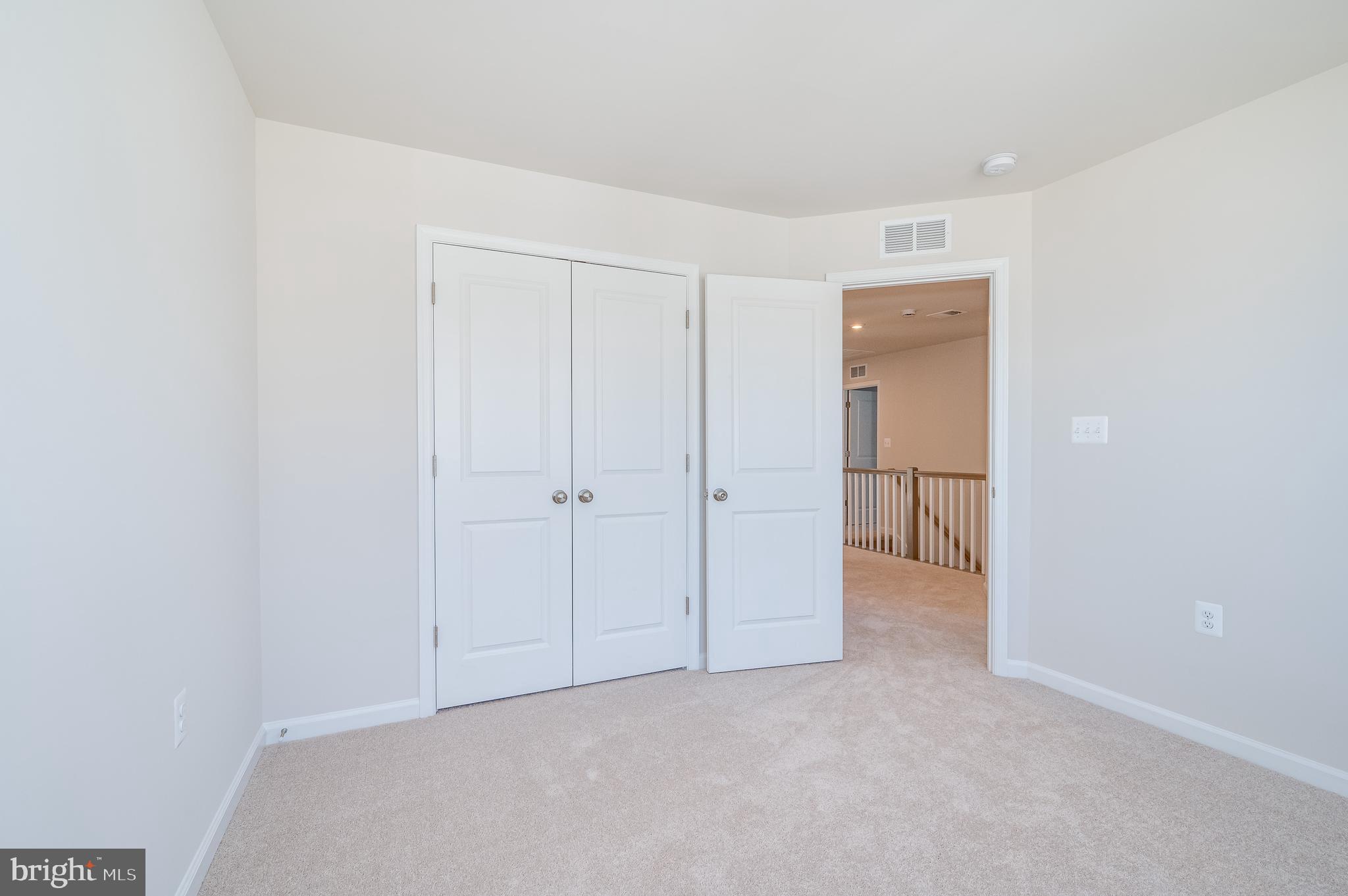 PRESIDENTS POINTE - Residential Lease