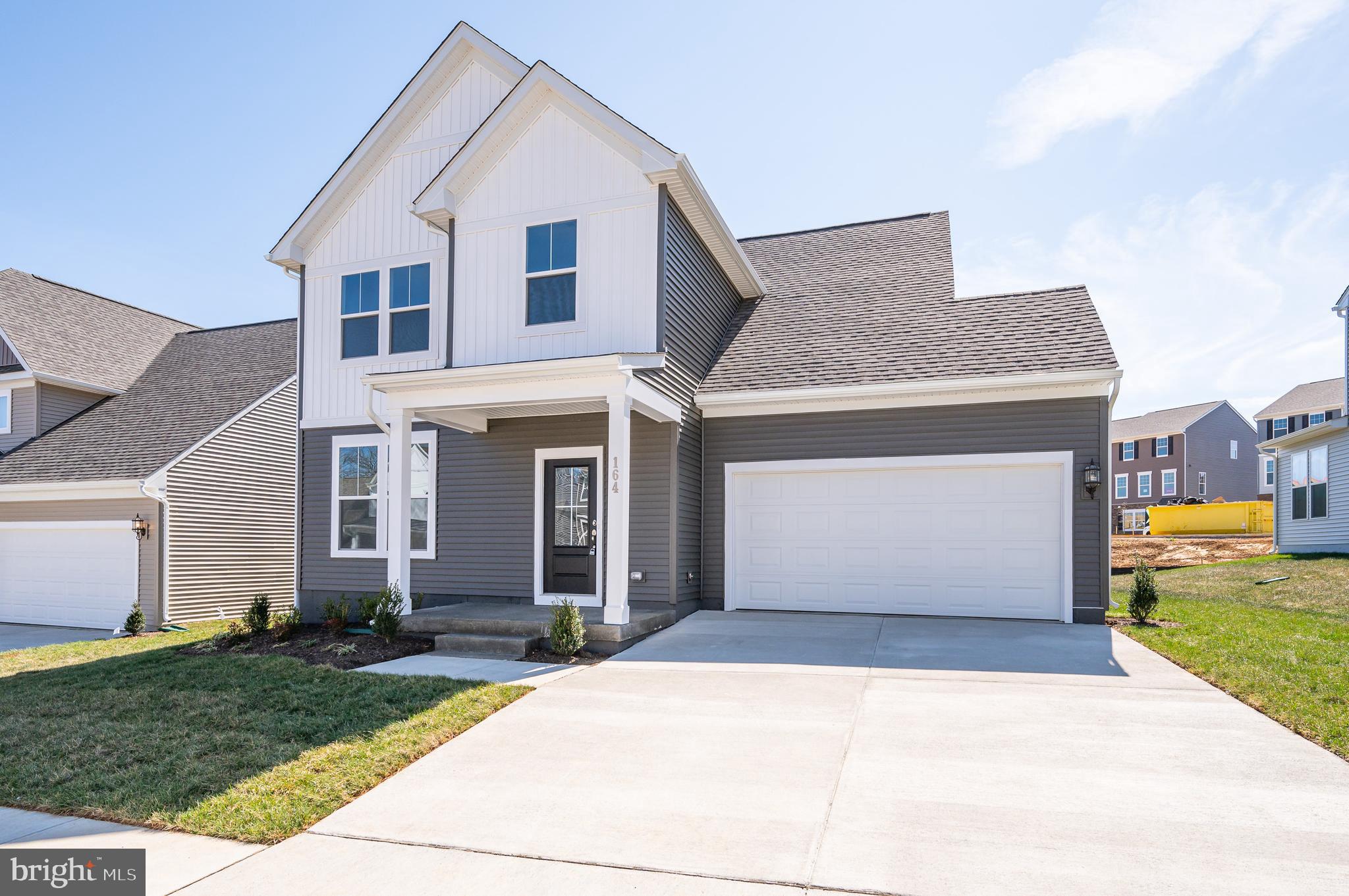 PRESIDENTS POINTE - Residential Lease