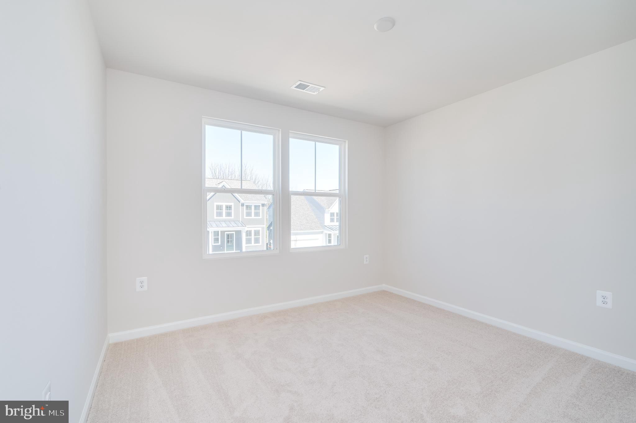 PRESIDENTS POINTE - Residential Lease