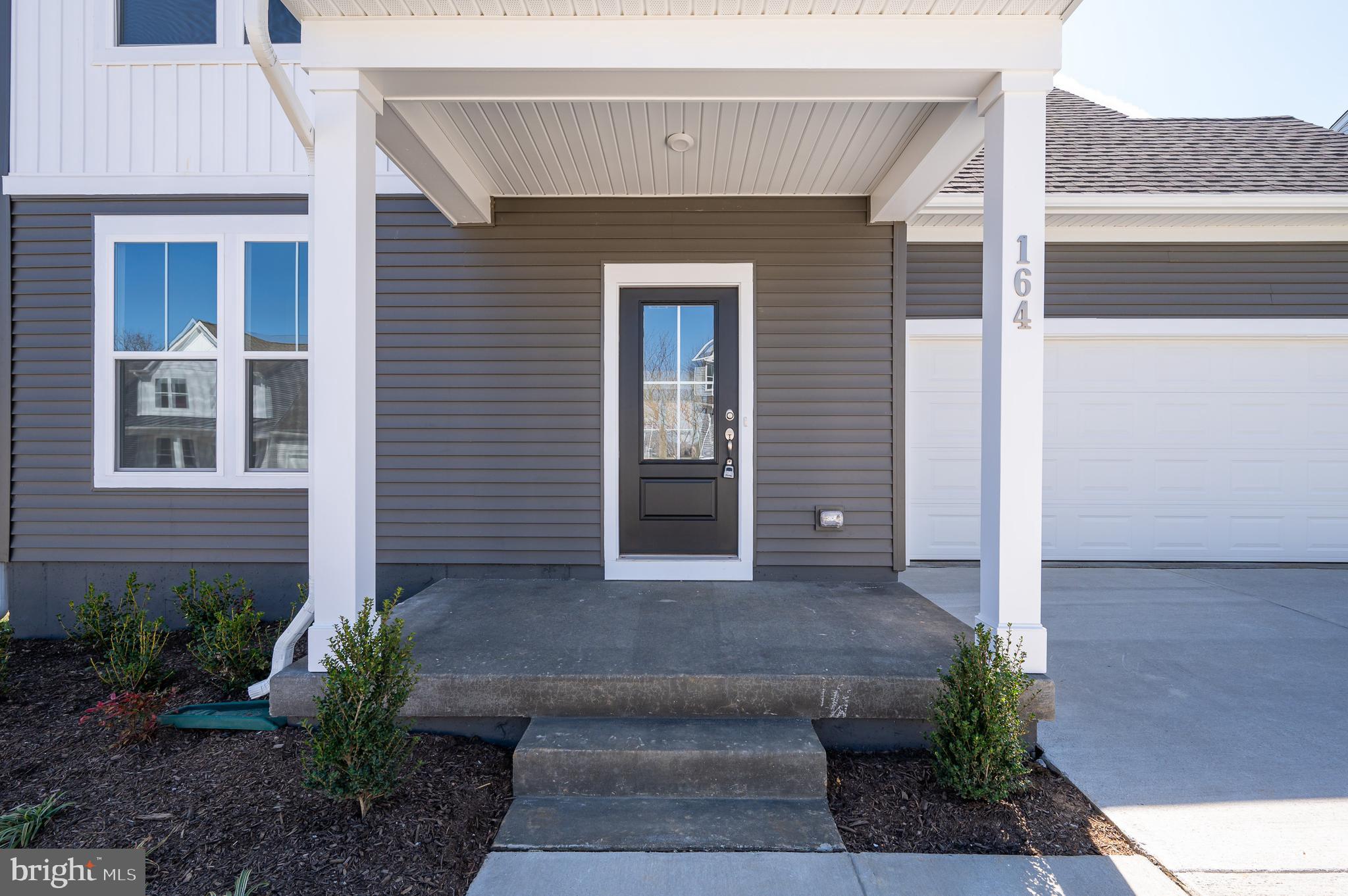 PRESIDENTS POINTE - Residential Lease