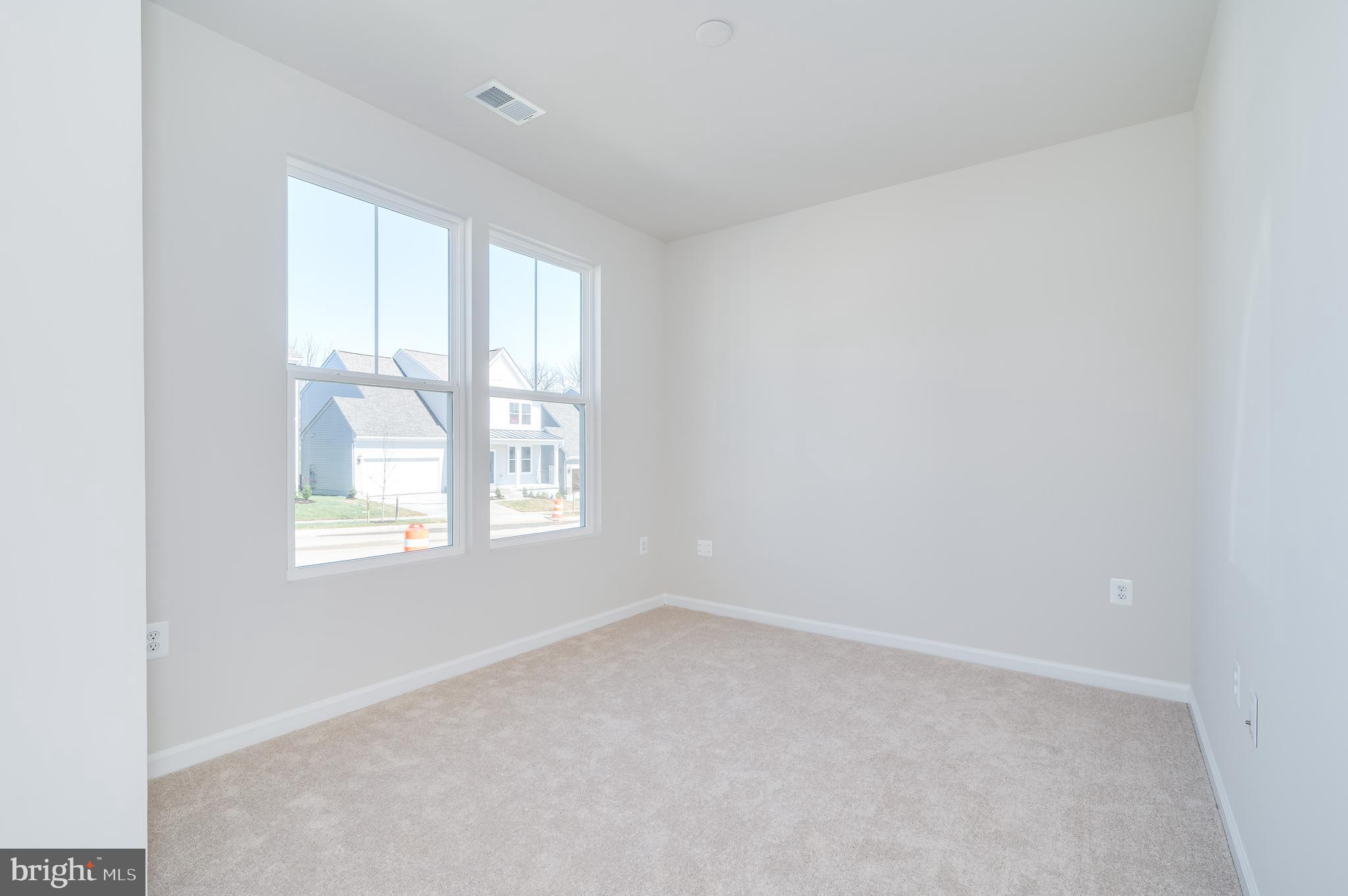 PRESIDENTS POINTE - Residential Lease