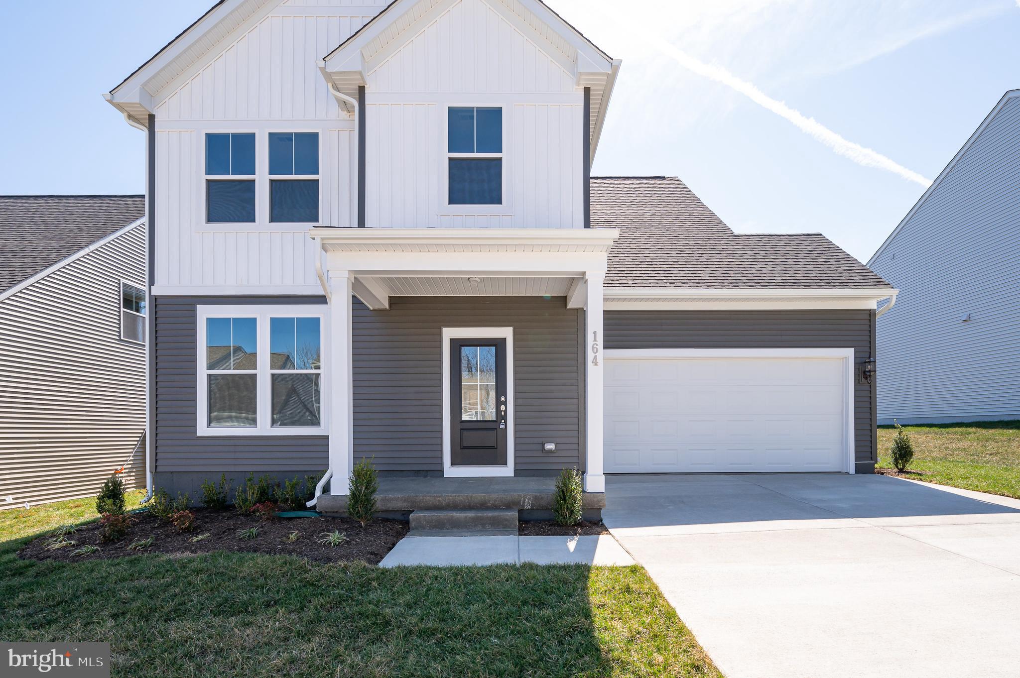 PRESIDENTS POINTE - Residential Lease