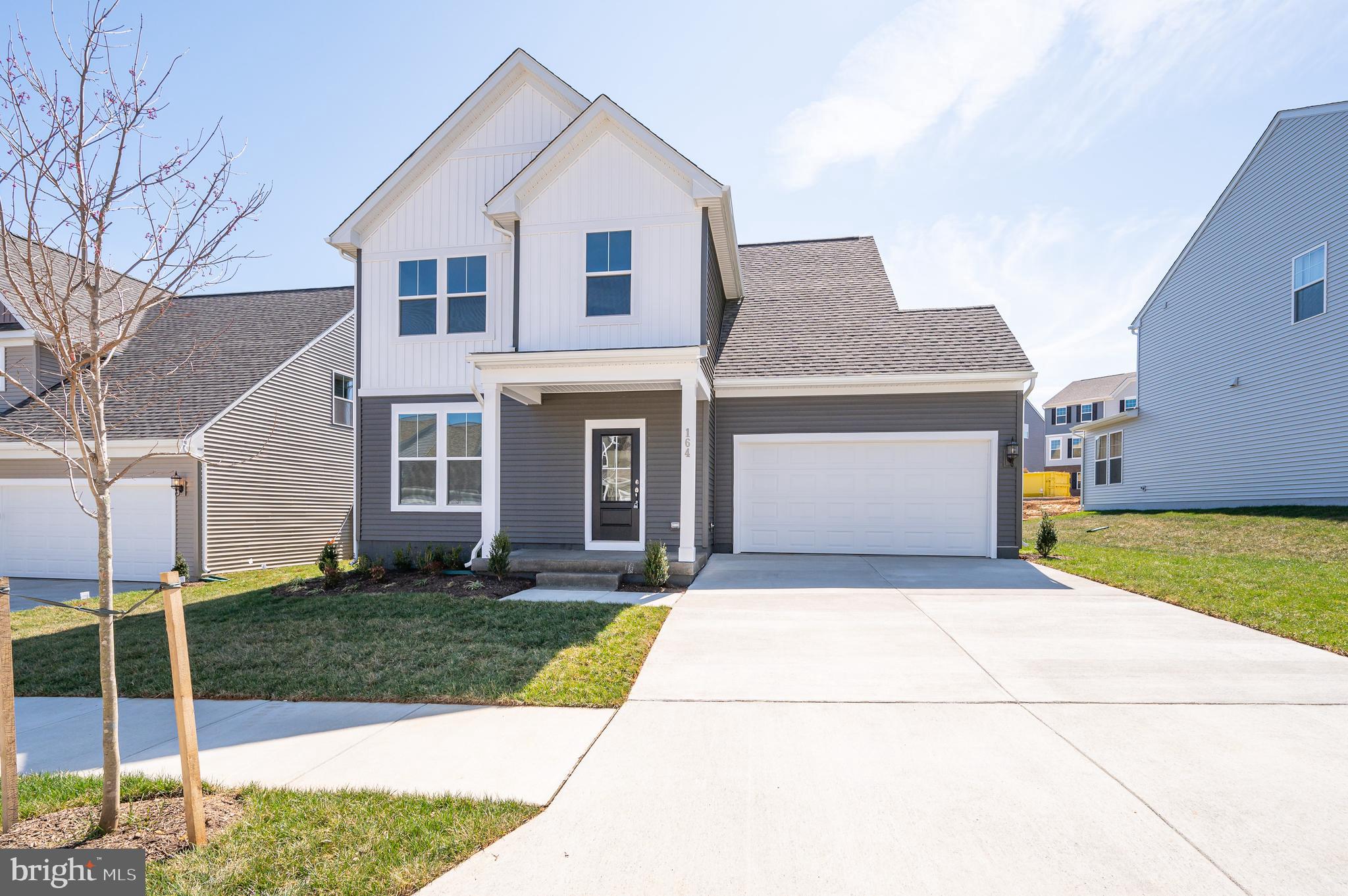 PRESIDENTS POINTE - Residential Lease