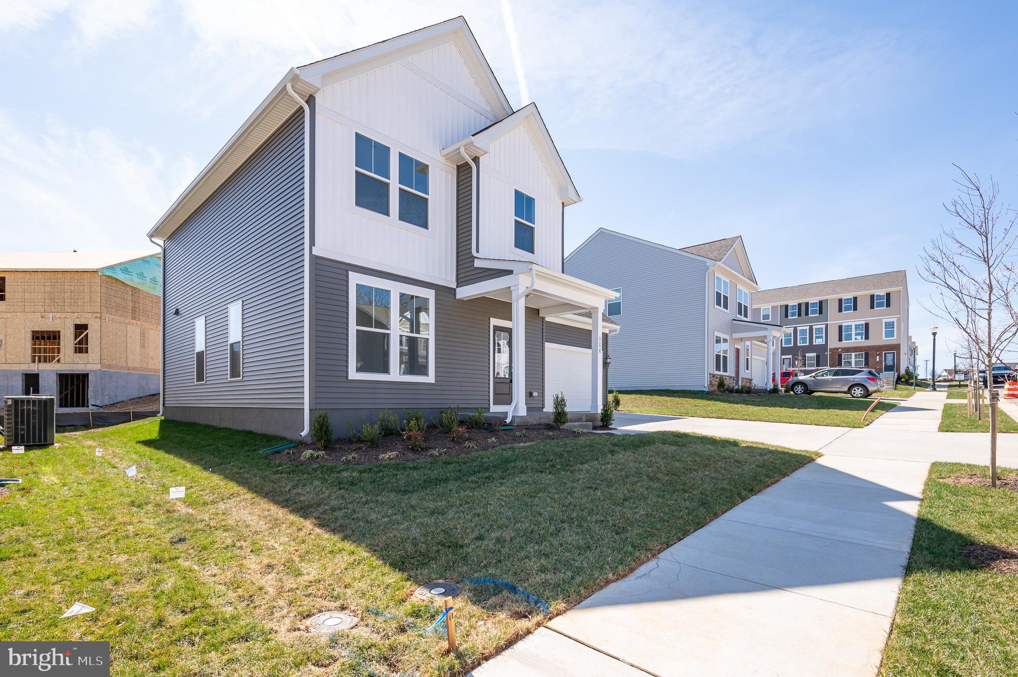 PRESIDENTS POINTE - Residential Lease