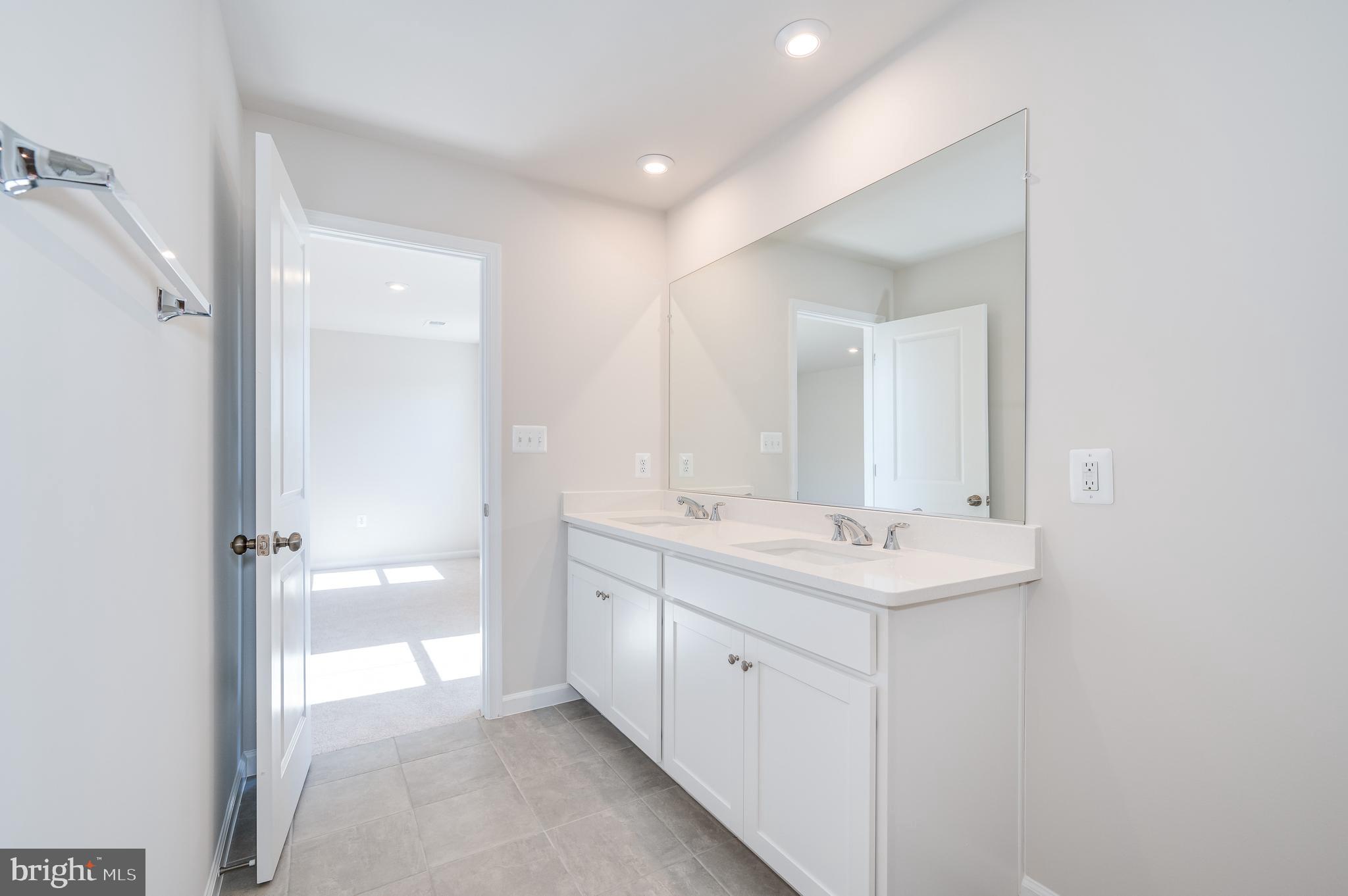 PRESIDENTS POINTE - Residential Lease