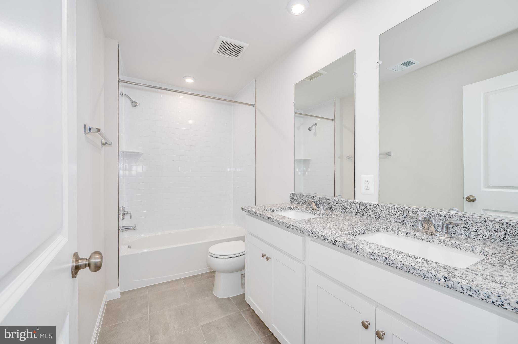 PRESIDENTS POINTE - Residential Lease