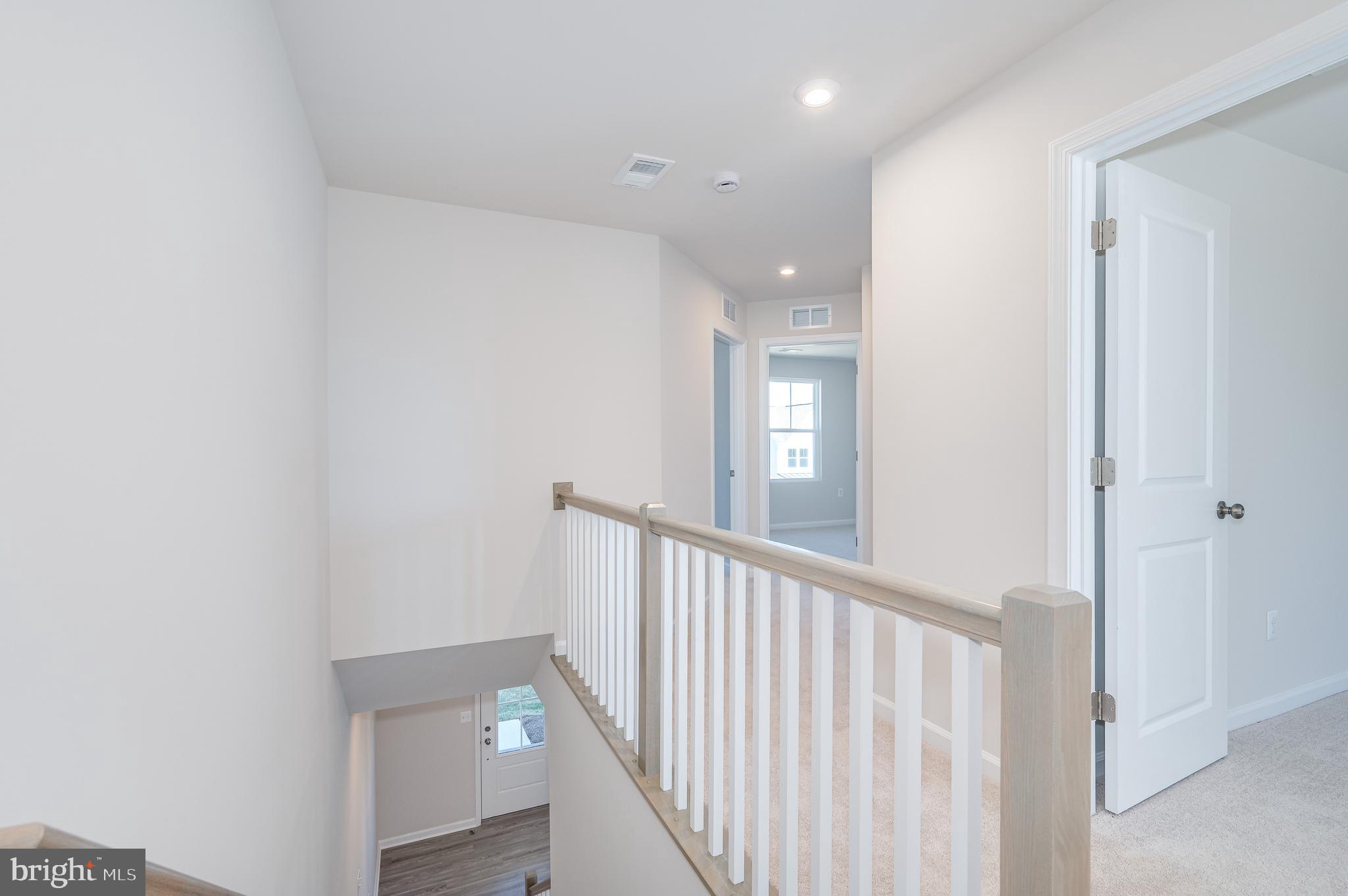 PRESIDENTS POINTE - Residential Lease