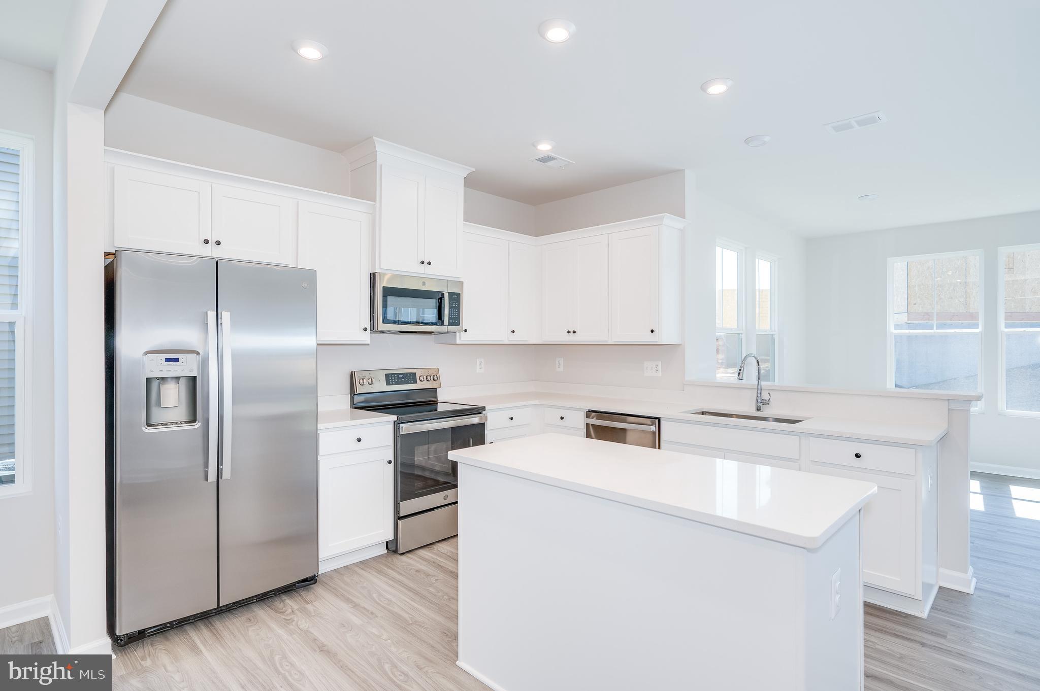 PRESIDENTS POINTE - Residential Lease