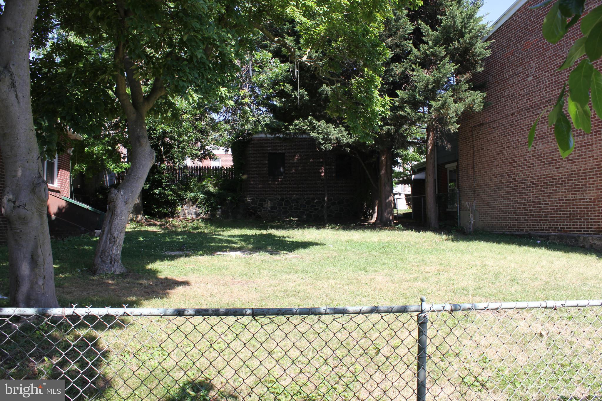 747 S HARRISON STREET