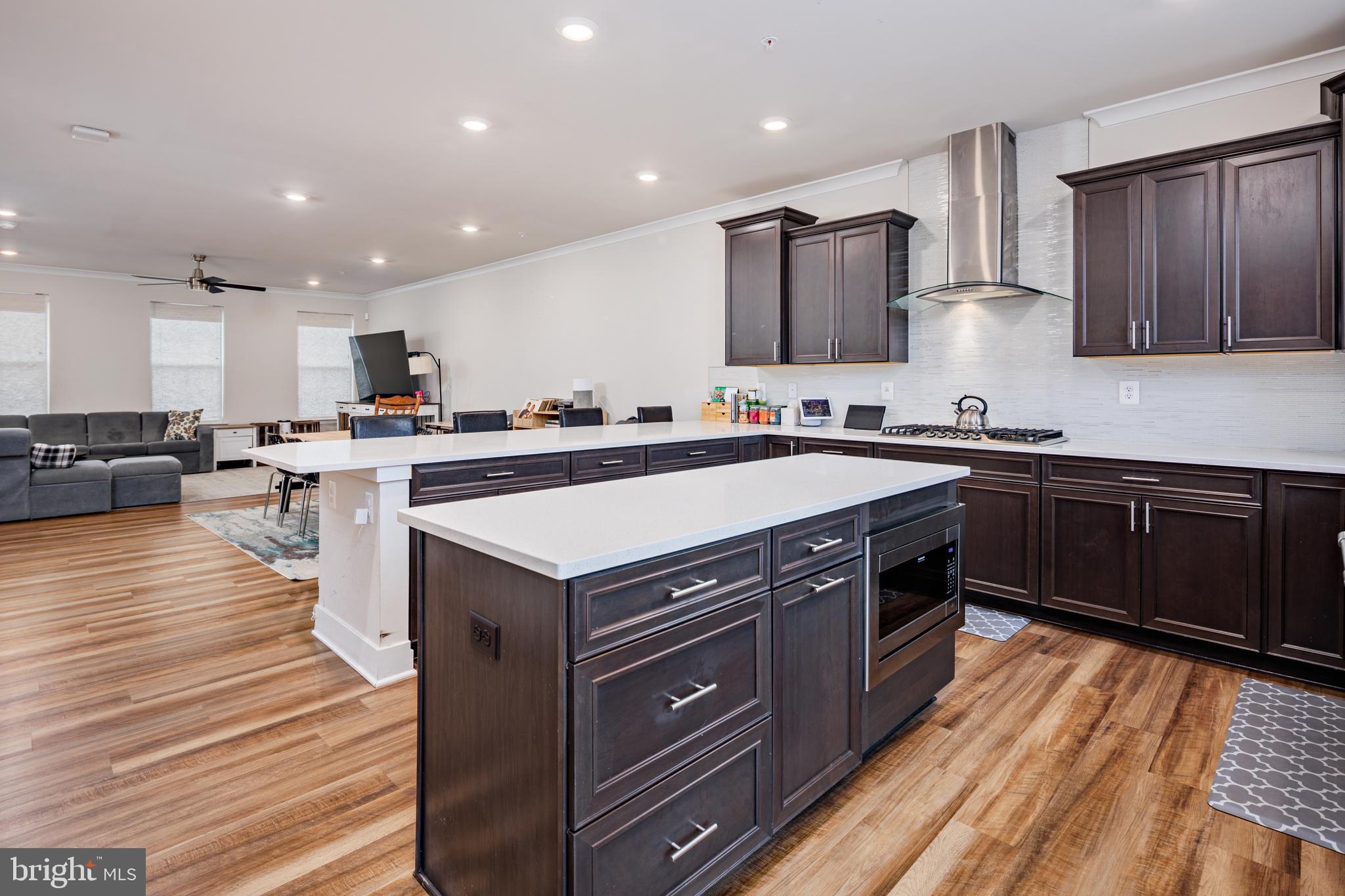 TANYARD SHORES - Residential Lease