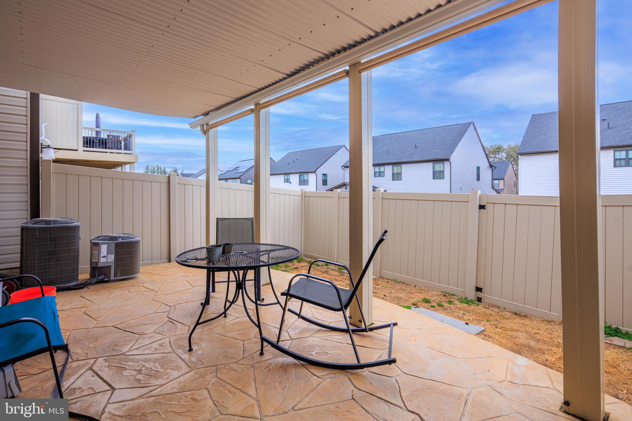 TANYARD SHORES - Residential Lease