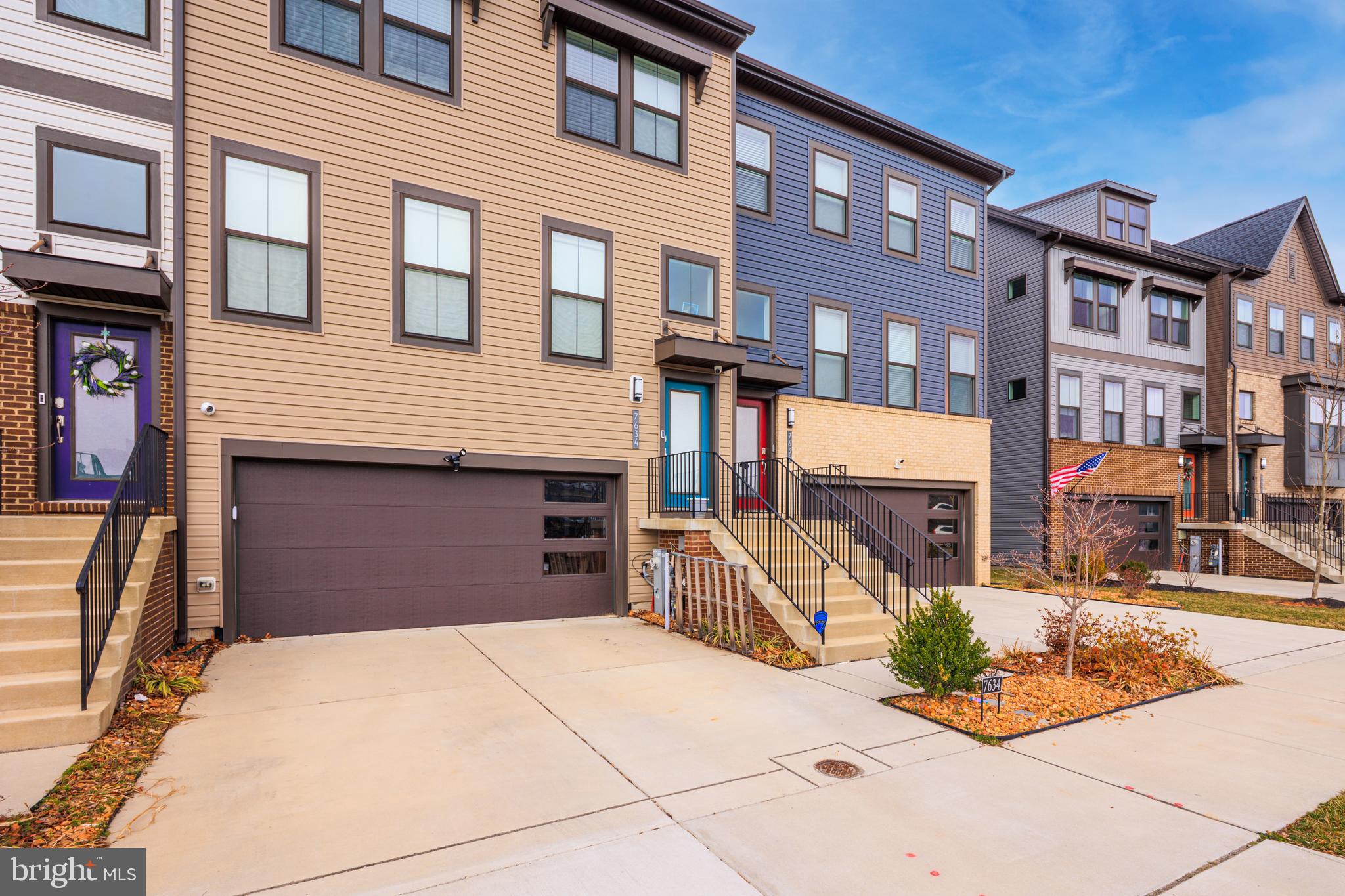 TANYARD SHORES - Residential Lease