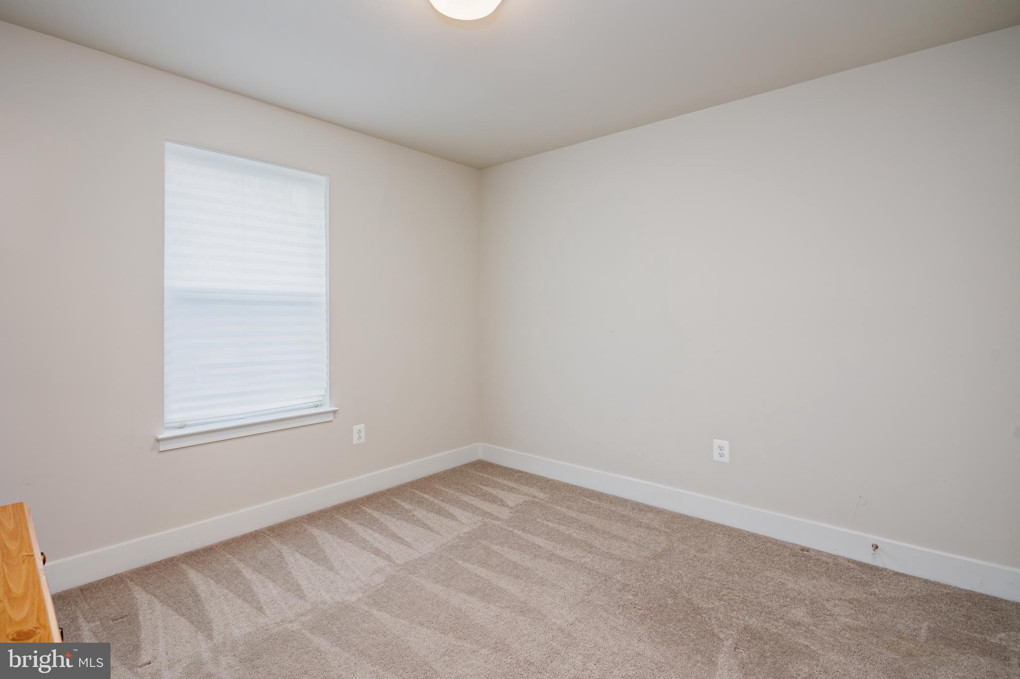 TANYARD SHORES - Residential Lease