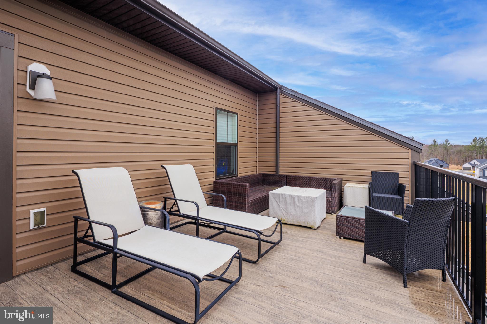 TANYARD SHORES - Residential Lease