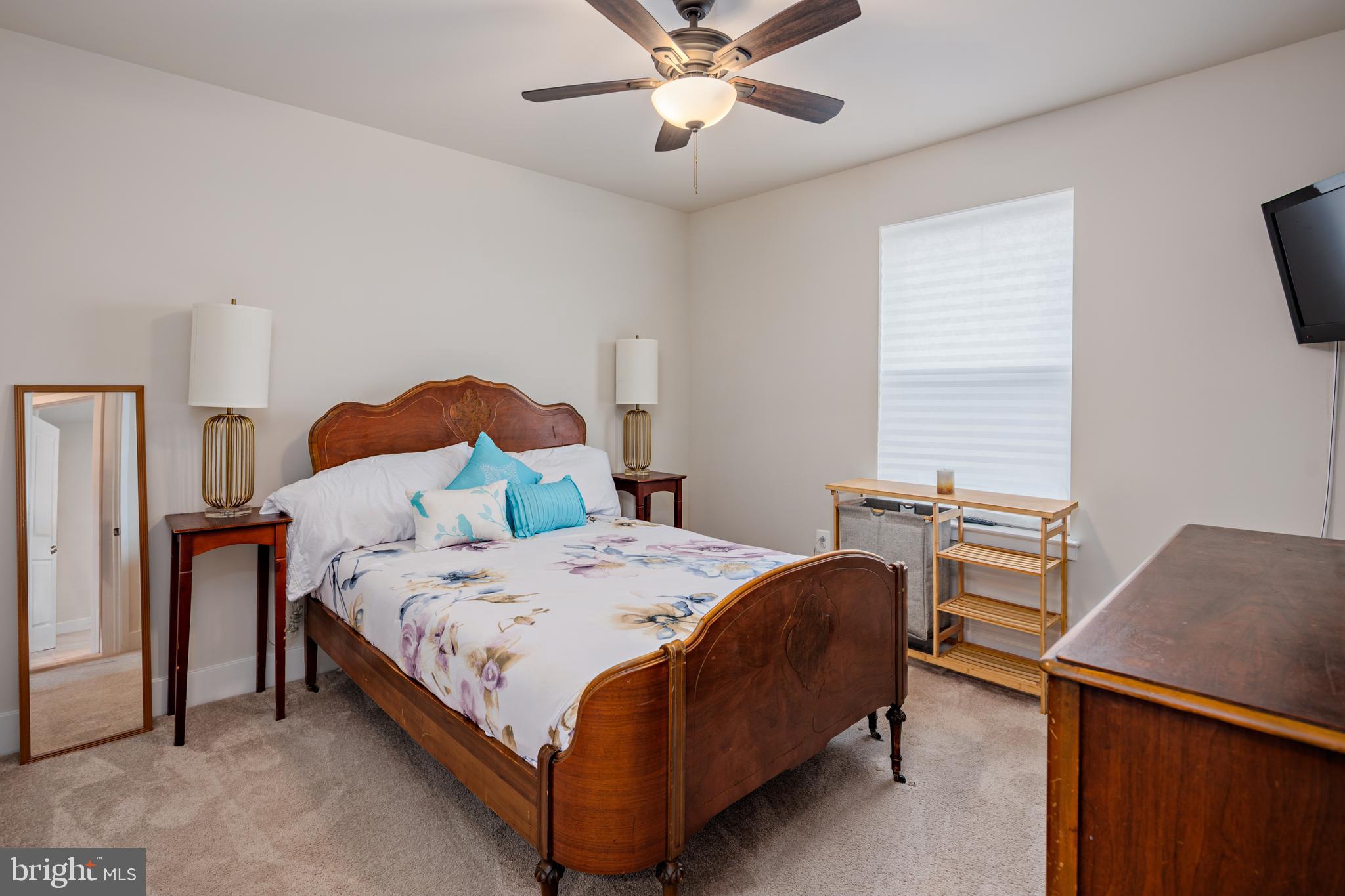 TANYARD SHORES - Residential Lease