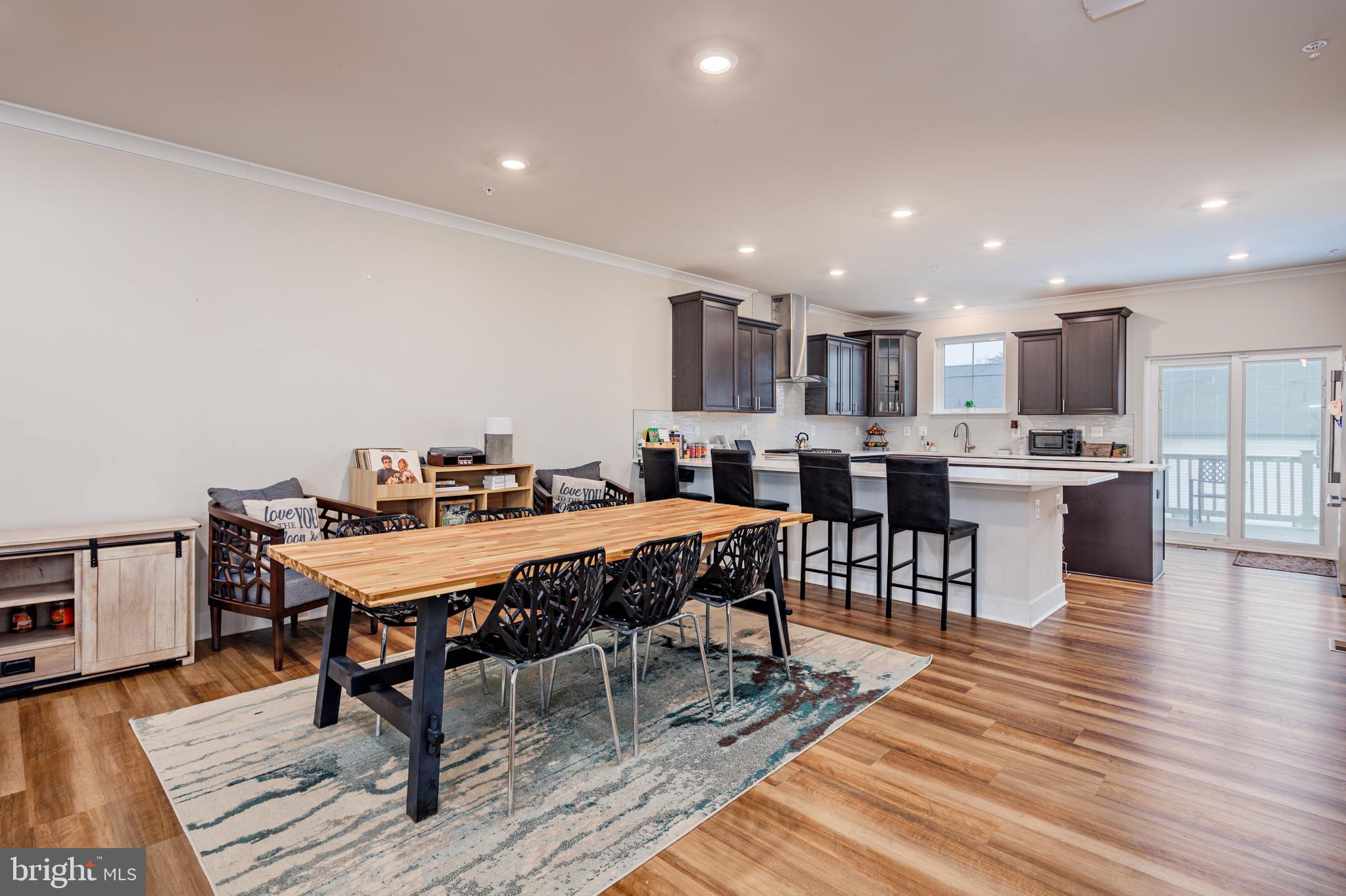 TANYARD SHORES - Residential Lease