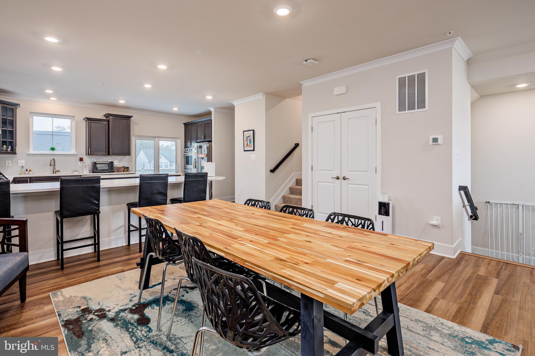 TANYARD SHORES - Residential Lease