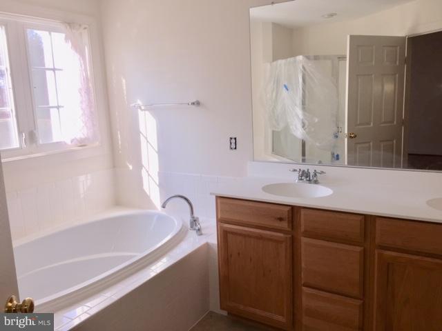 VILLAGES OF DORCHESTER - Residential Lease