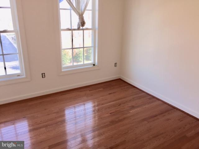 VILLAGES OF DORCHESTER - Residential Lease