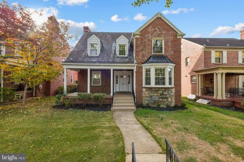 1350 SOMERSET PLACE NW WASHINGTON DC 20011