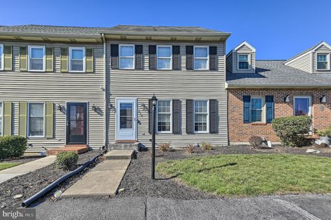 Photo of 218 SPRINGVILLE RD, MOUNT JOY, PA 17552 (MLS # PALA2030634)