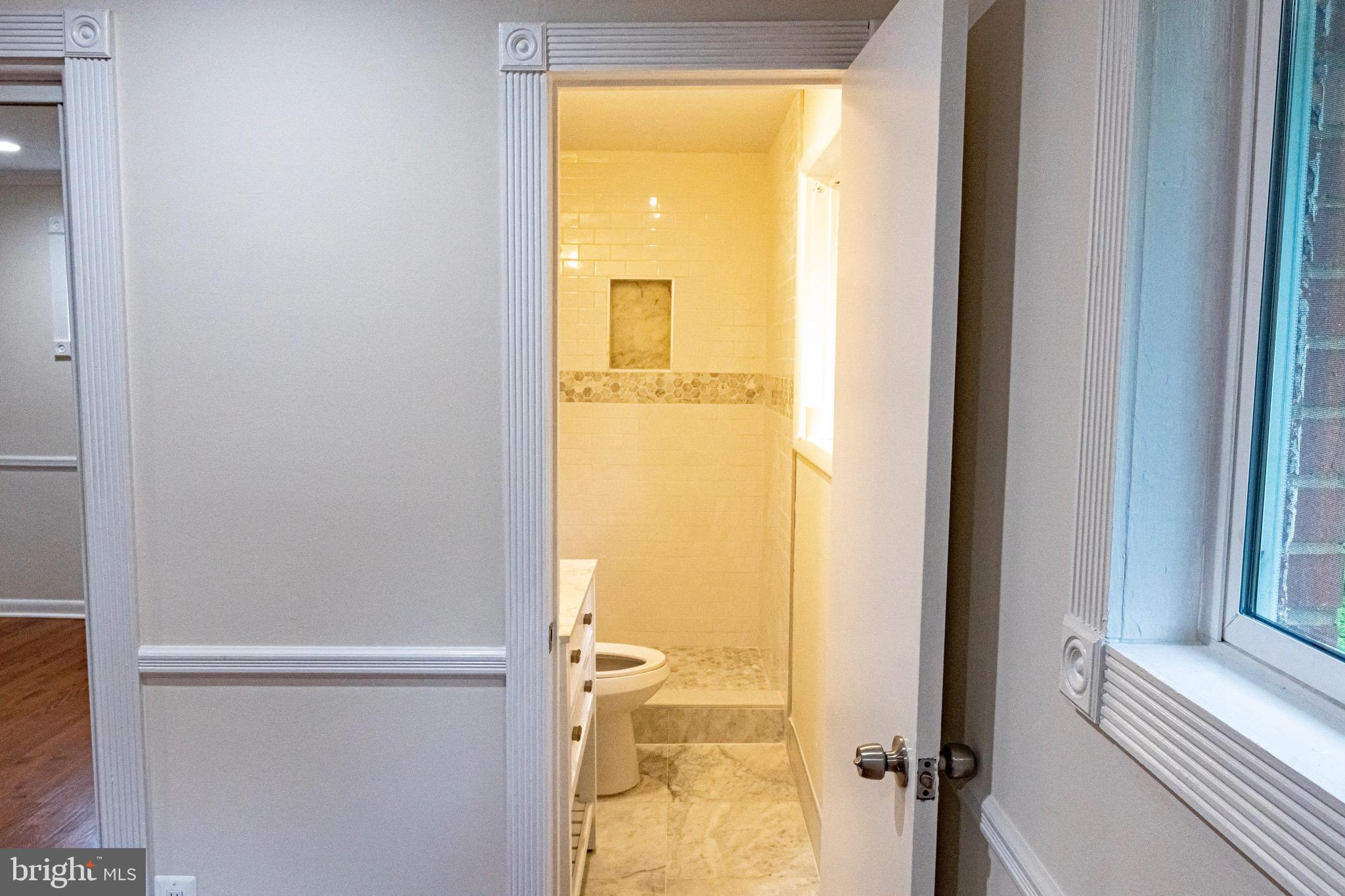 OAKVIEW - Residential Lease