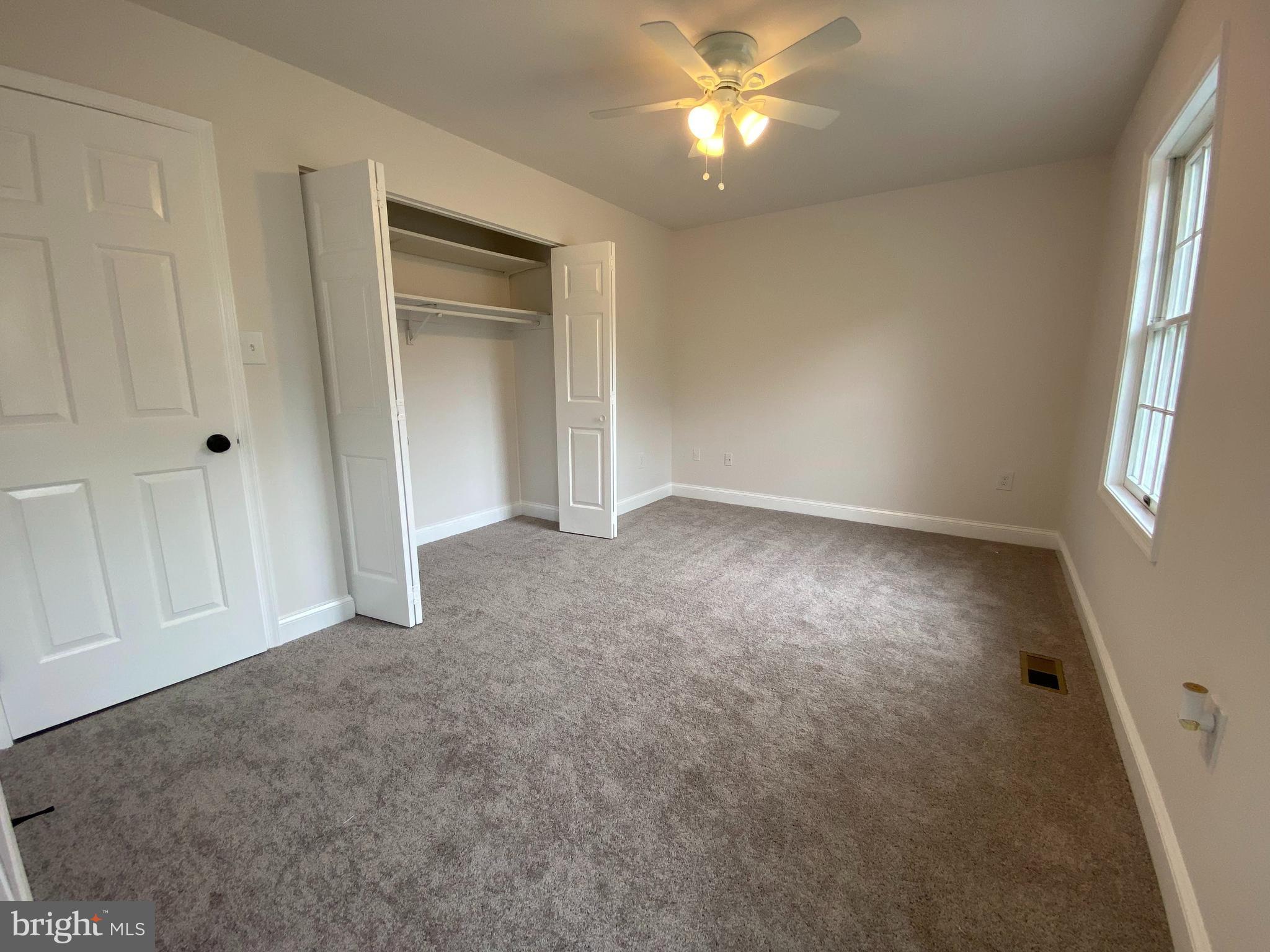 HAMPSHIRE - Residential