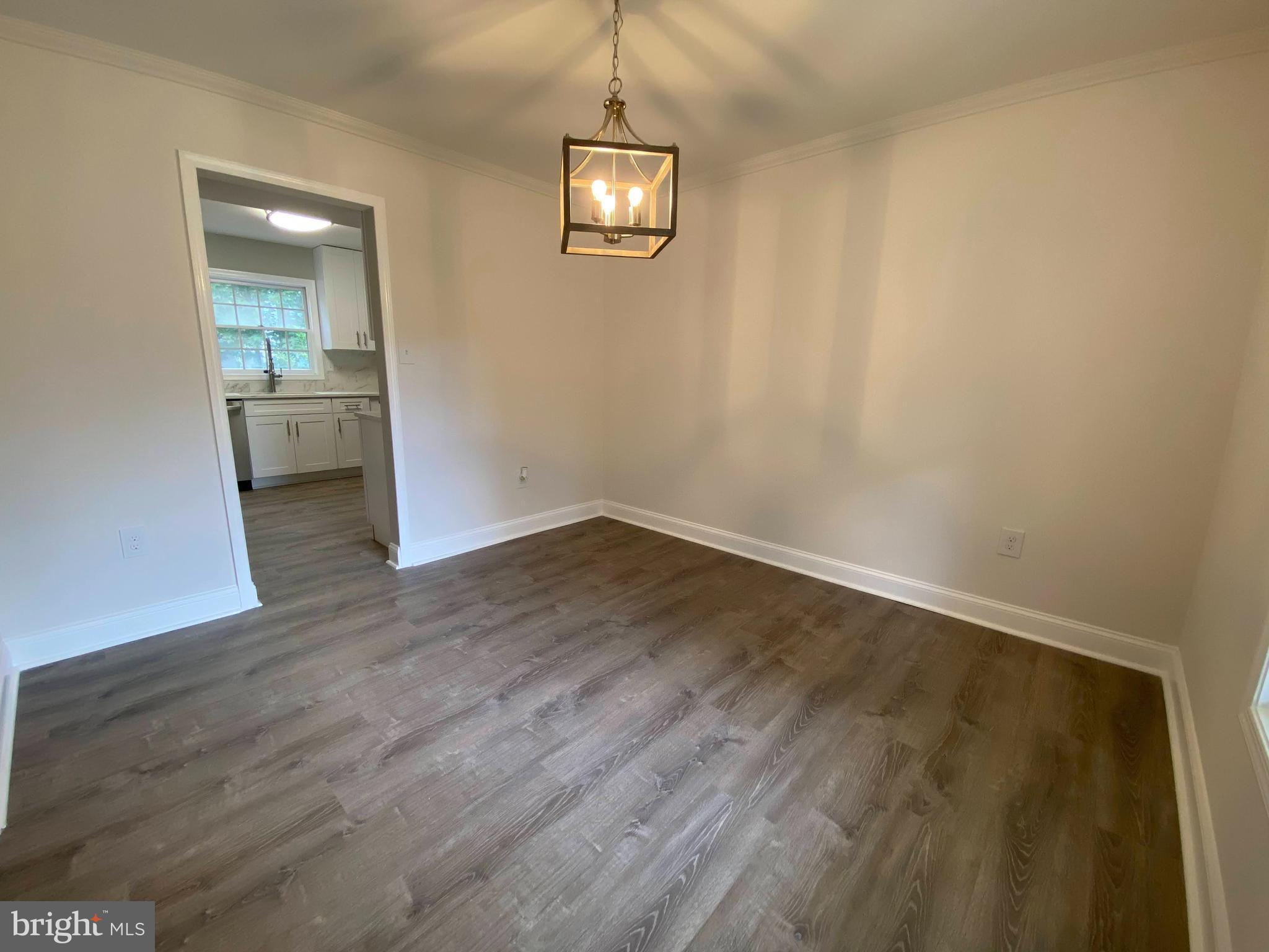 HAMPSHIRE - Residential