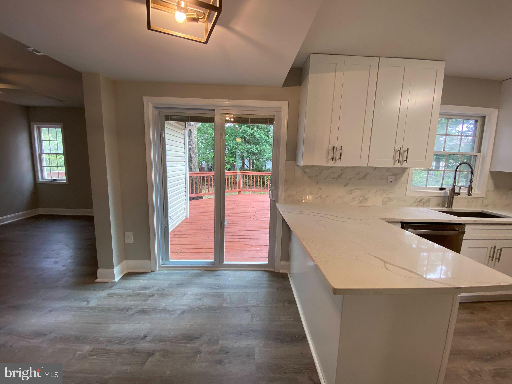 HAMPSHIRE - Residential