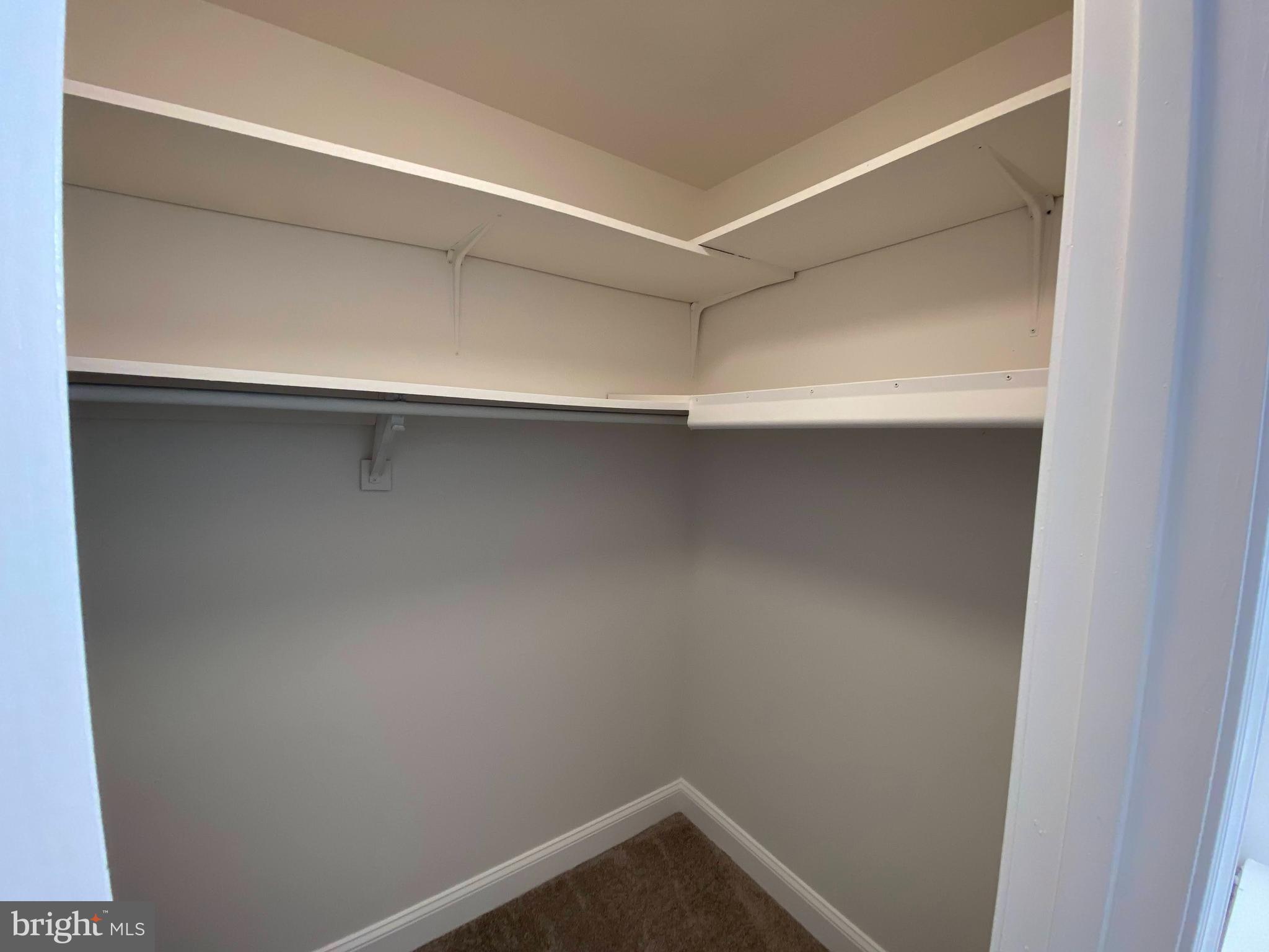 HAMPSHIRE - Residential