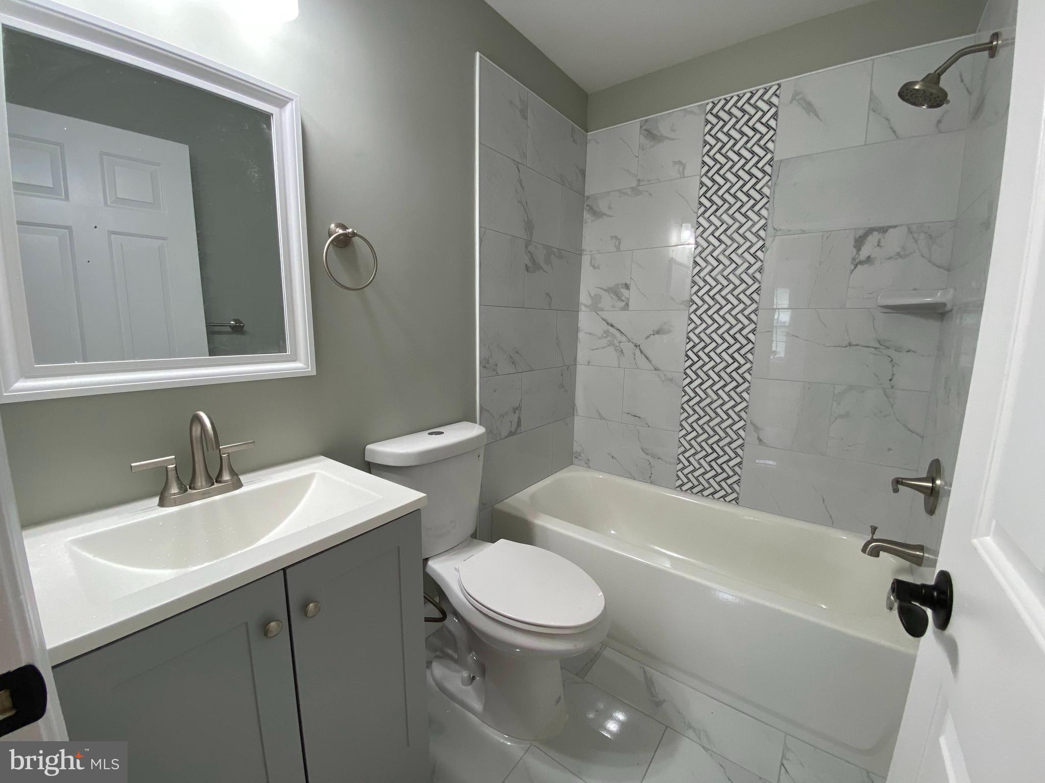 HAMPSHIRE - Residential