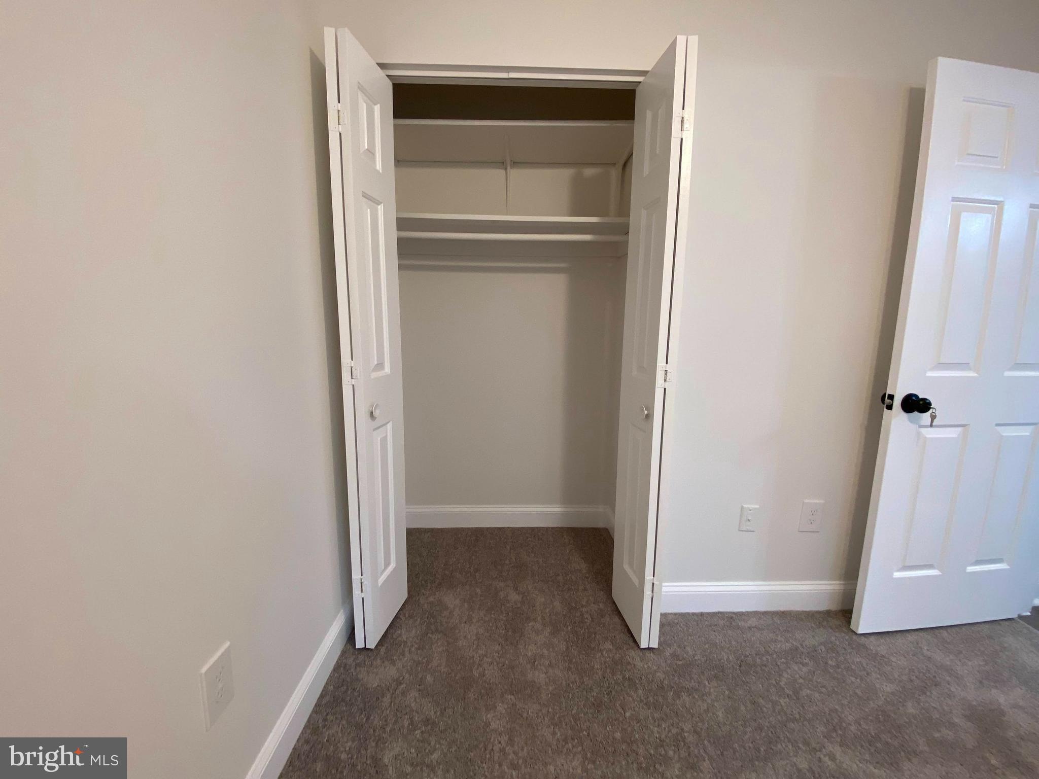 HAMPSHIRE - Residential