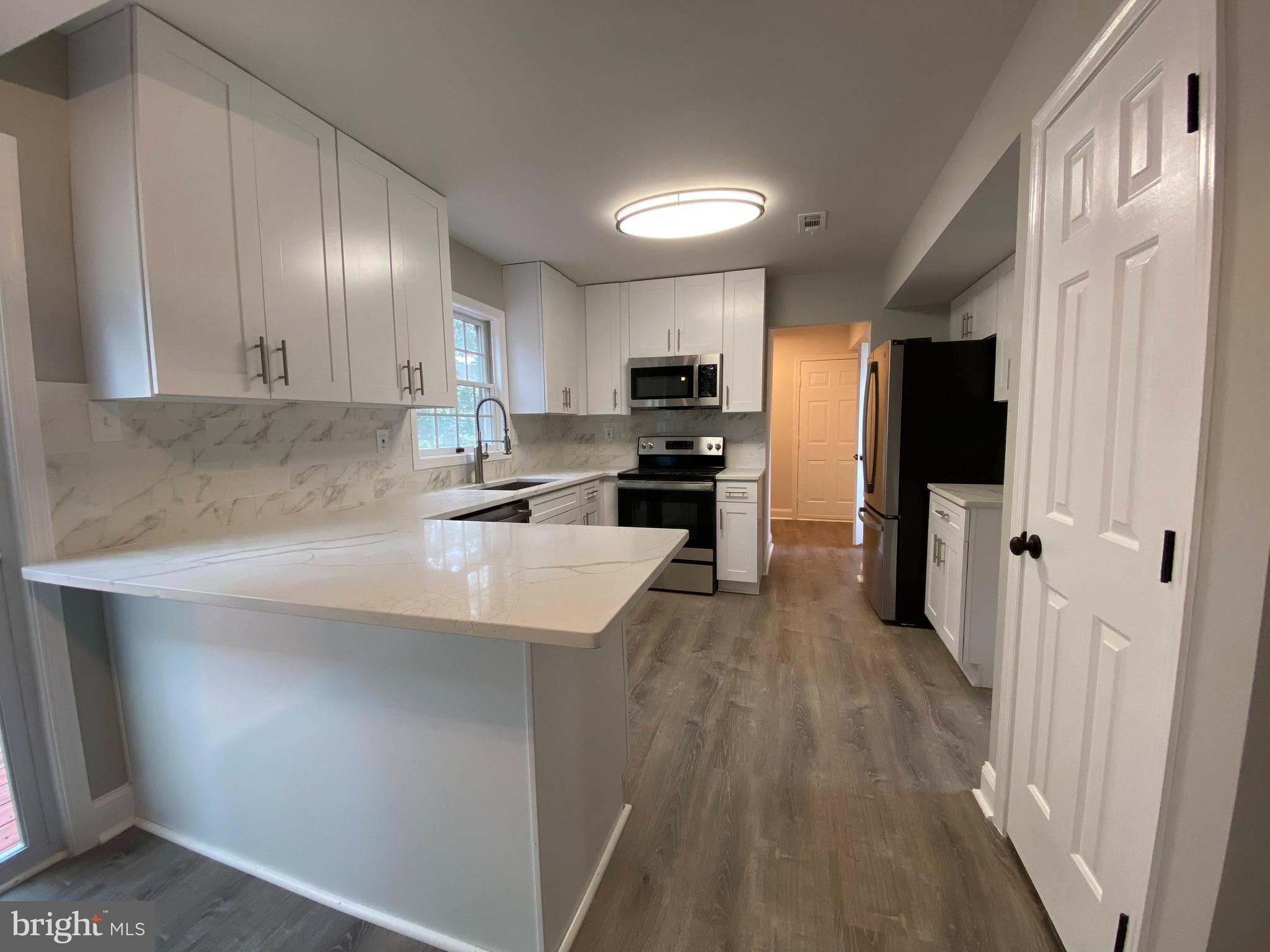 HAMPSHIRE - Residential