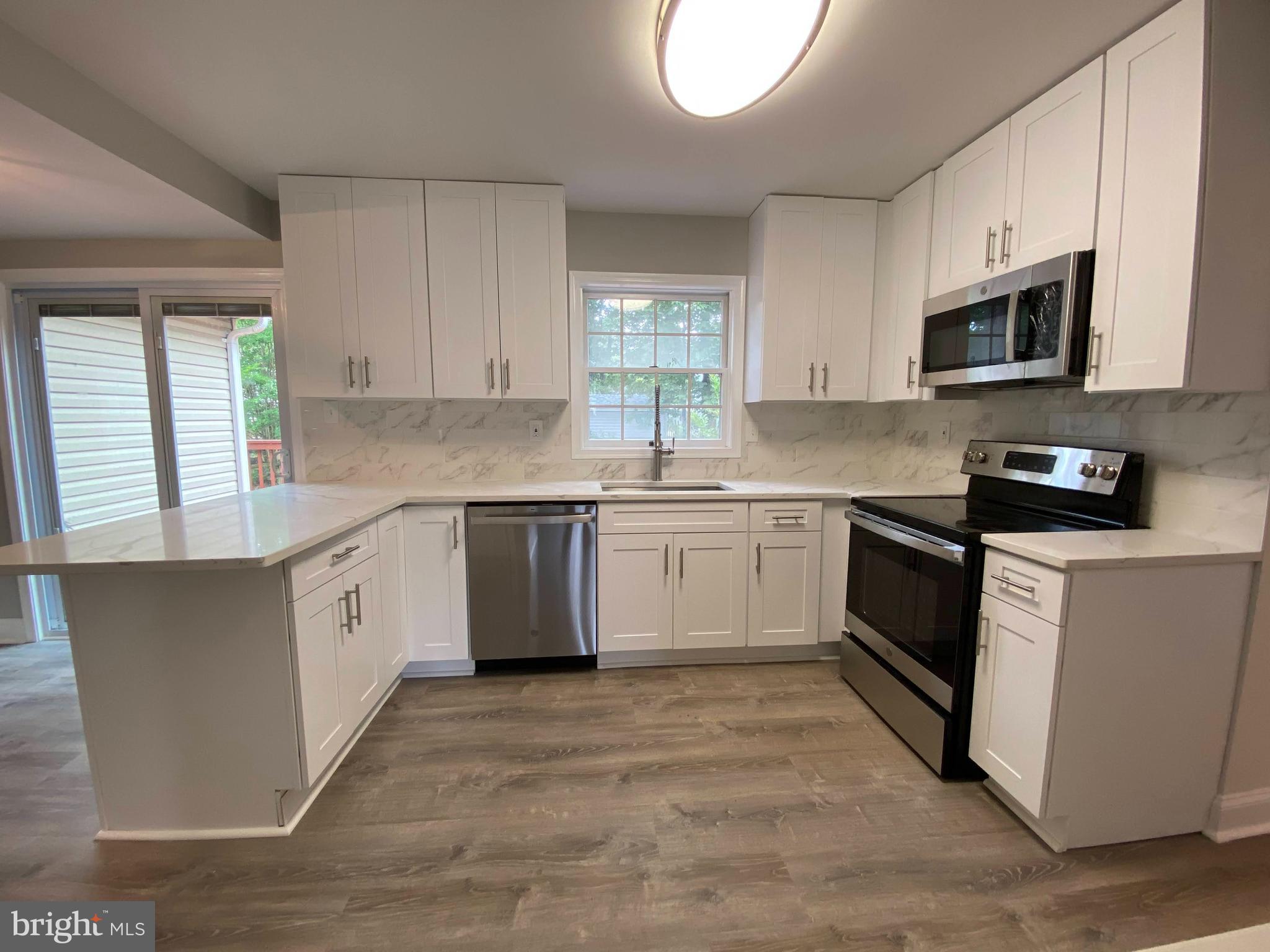 HAMPSHIRE - Residential