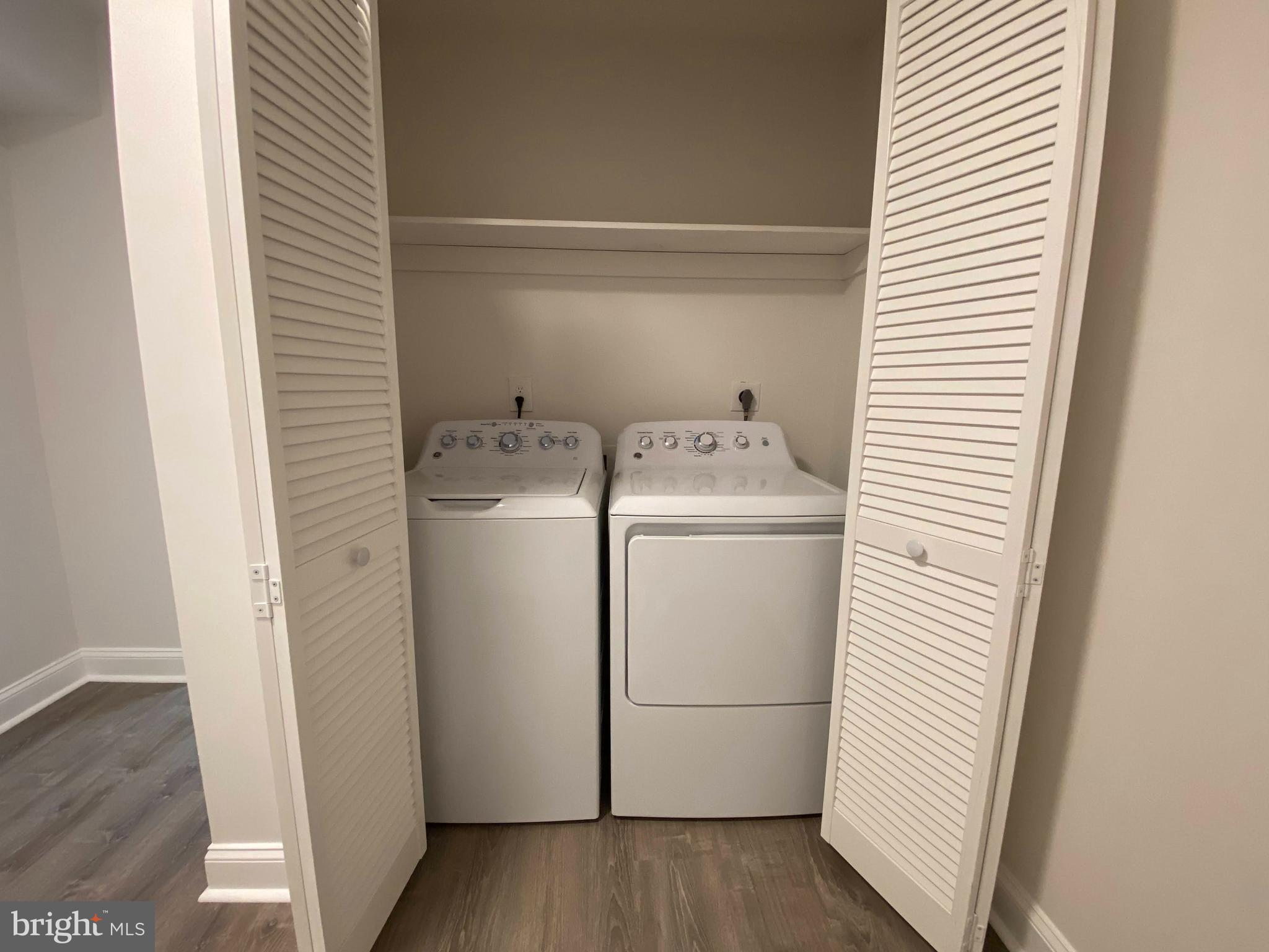 HAMPSHIRE - Residential