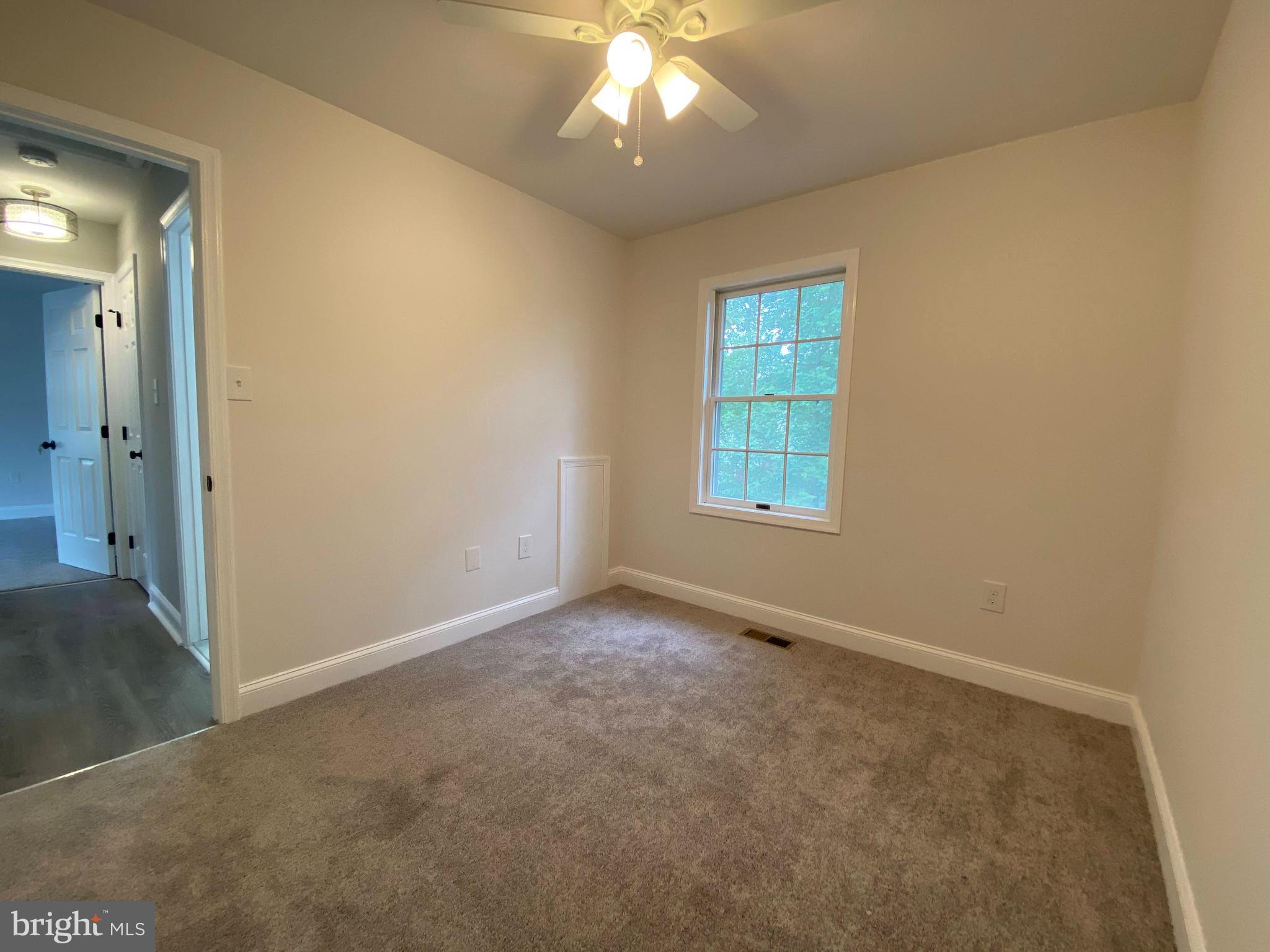 HAMPSHIRE - Residential