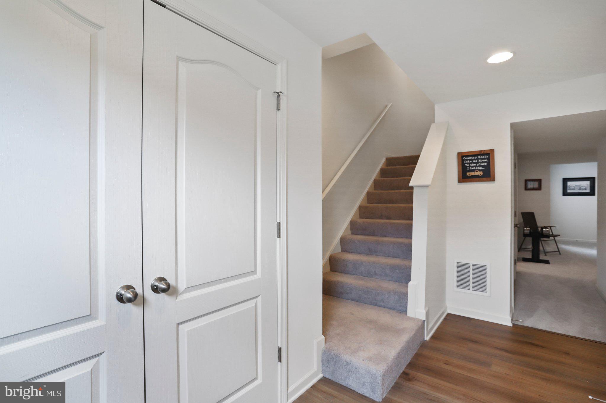 TOWNES AT TATE MANOR - Residential