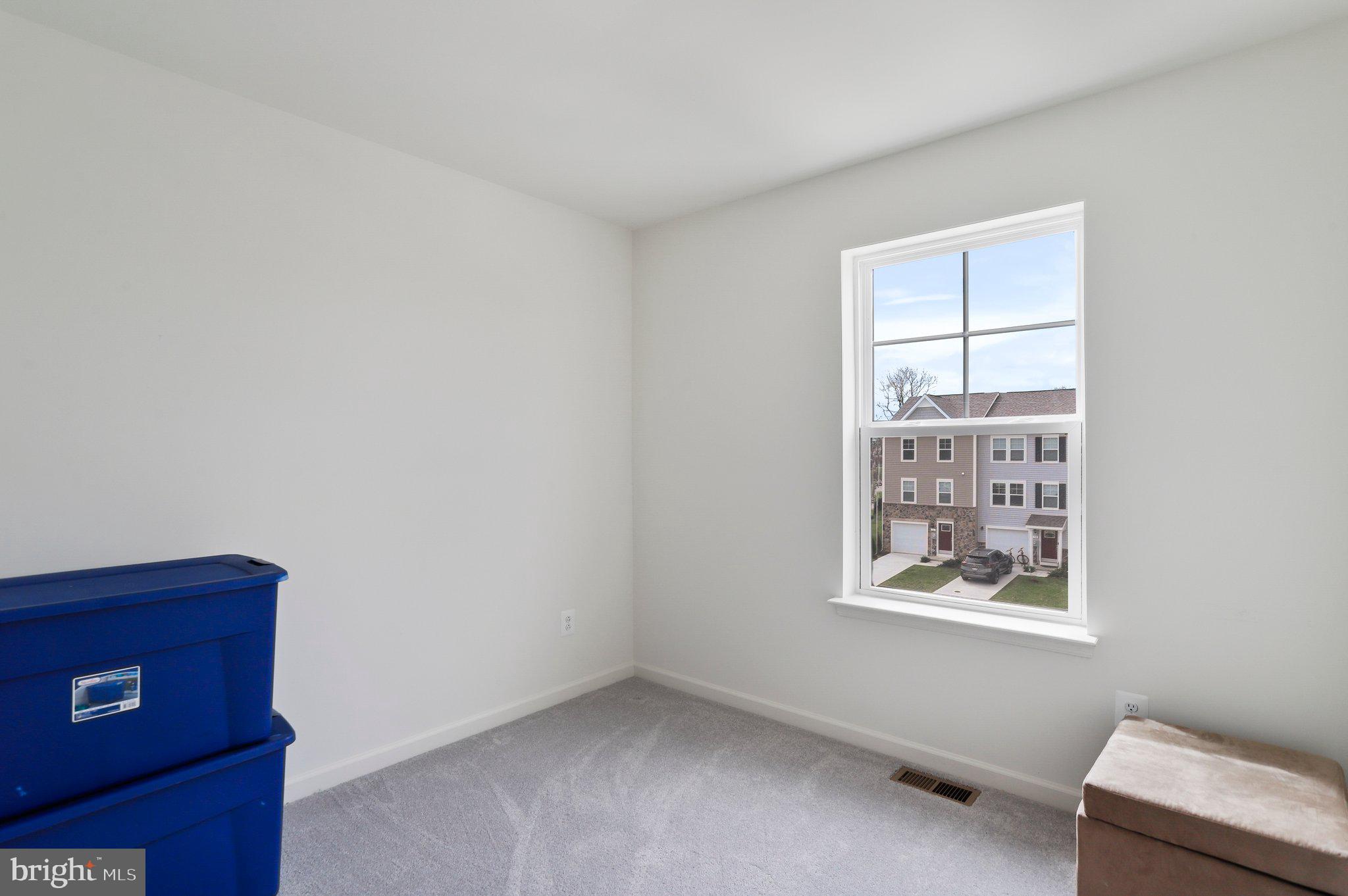 TOWNES AT TATE MANOR - Residential