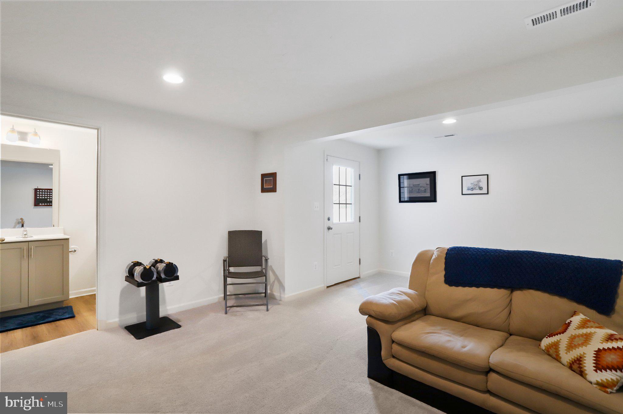 TOWNES AT TATE MANOR - Residential