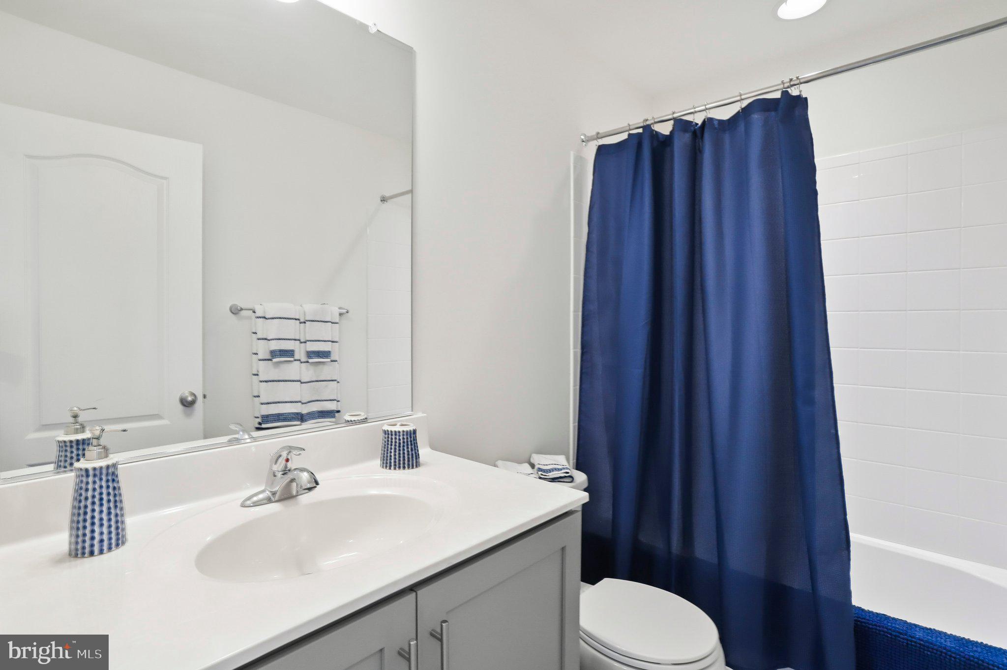 TOWNES AT TATE MANOR - Residential