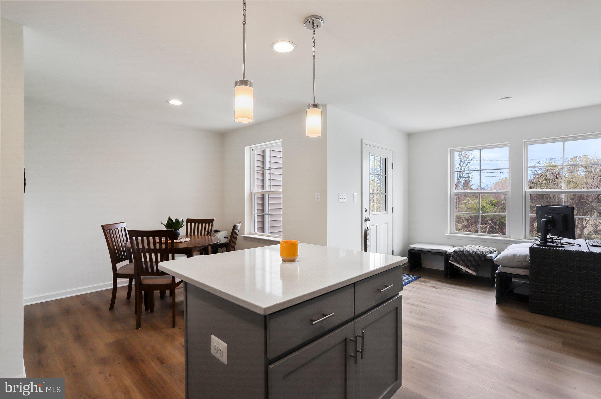 TOWNES AT TATE MANOR - Residential