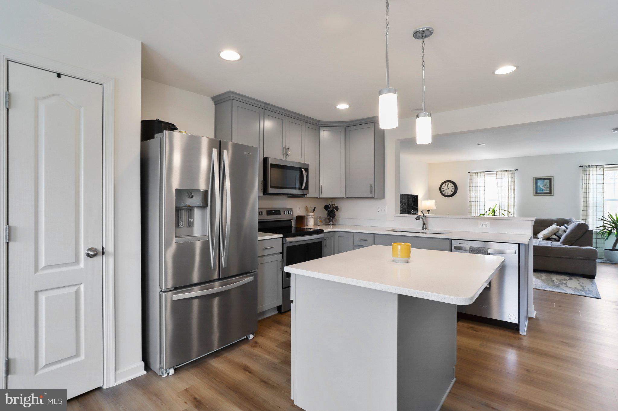 TOWNES AT TATE MANOR - Residential