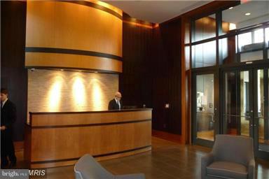 MIDTOWN AT RESTON TOWN CENTER - Residential Lease