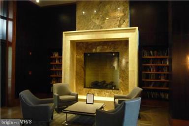 MIDTOWN AT RESTON TOWN CENTER - Residential Lease