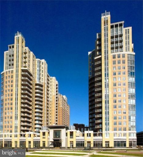 MIDTOWN AT RESTON TOWN CENTER - Residential Lease