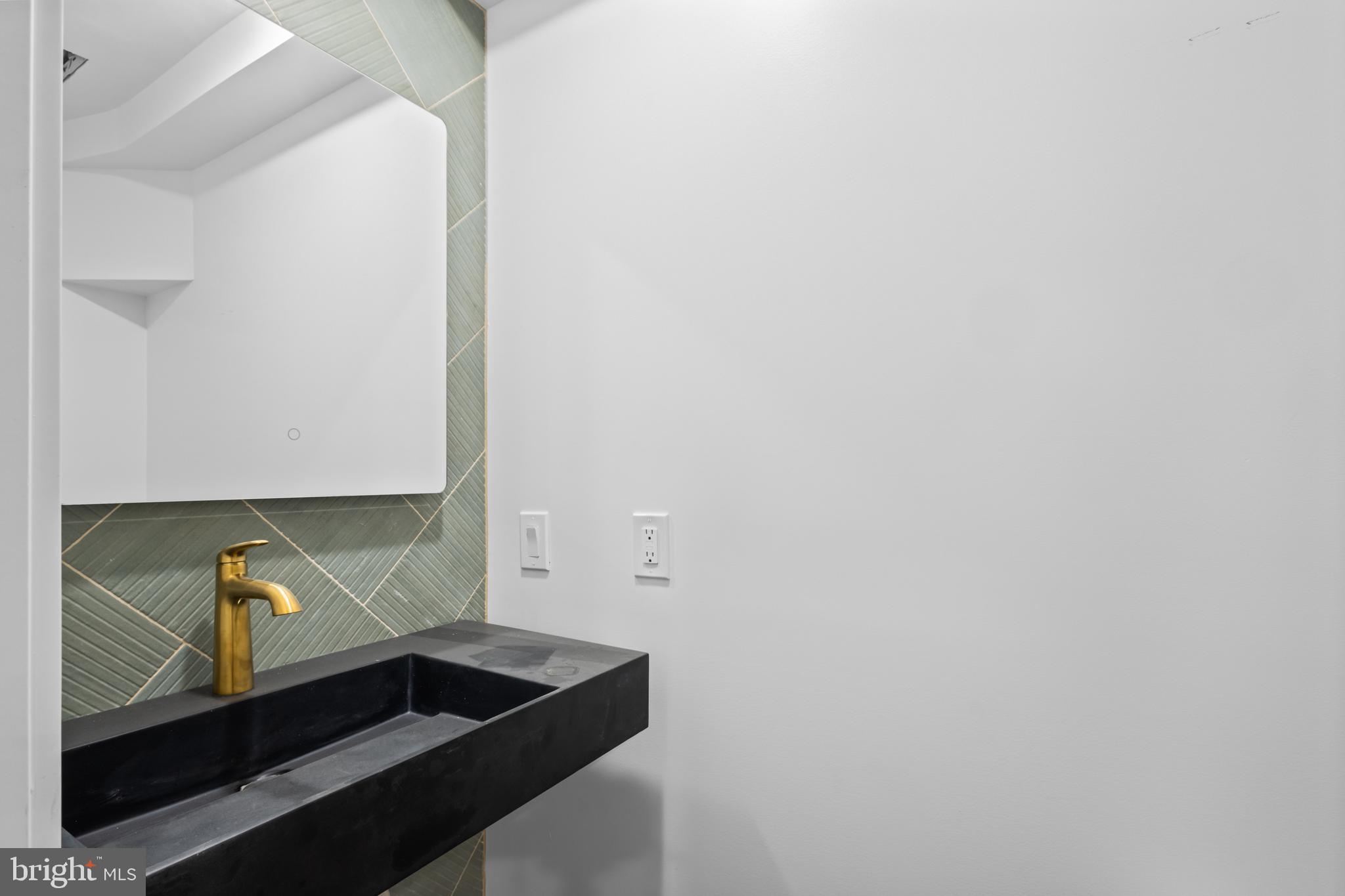 MOUNT CLARE - Residential